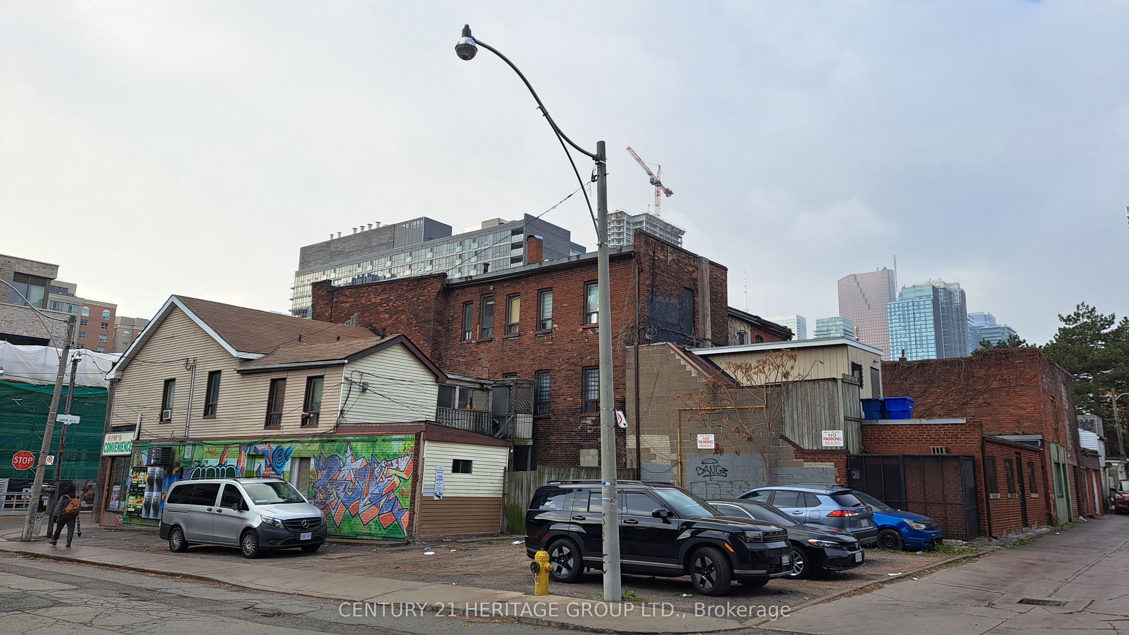 250 Queen Street E Property Photo 27