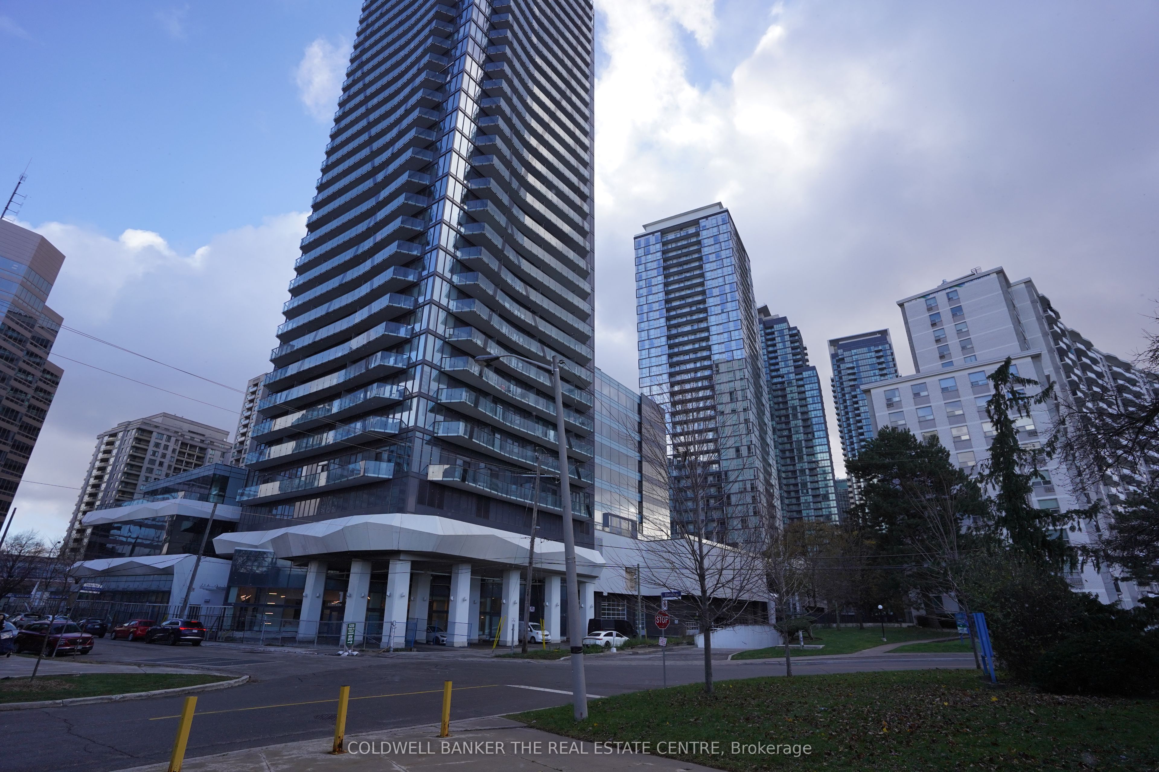 15 Ellerslie Avenue 2601 Property Photo 1