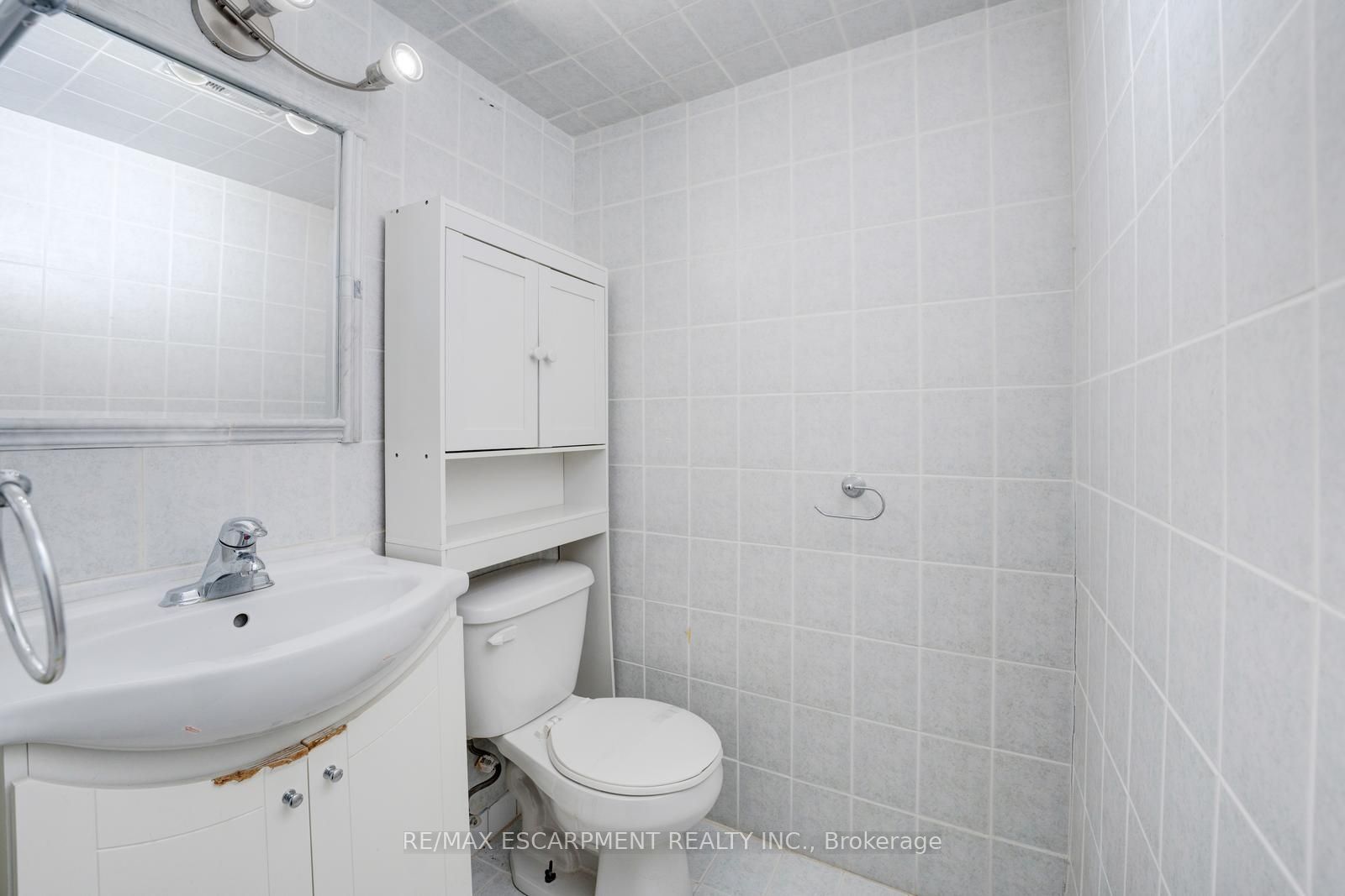 10 Edgecliff Golfway 206 Property Photo 21