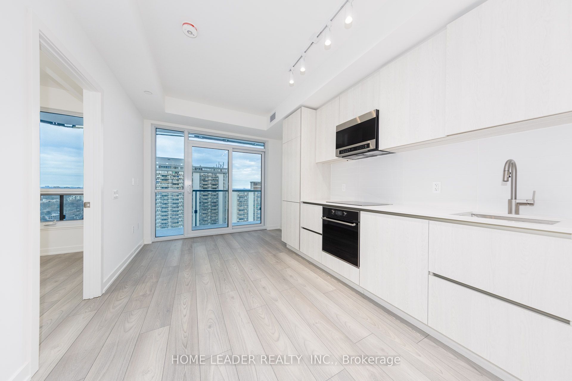 120 Broadway Avenue 2114 Property Photo 1