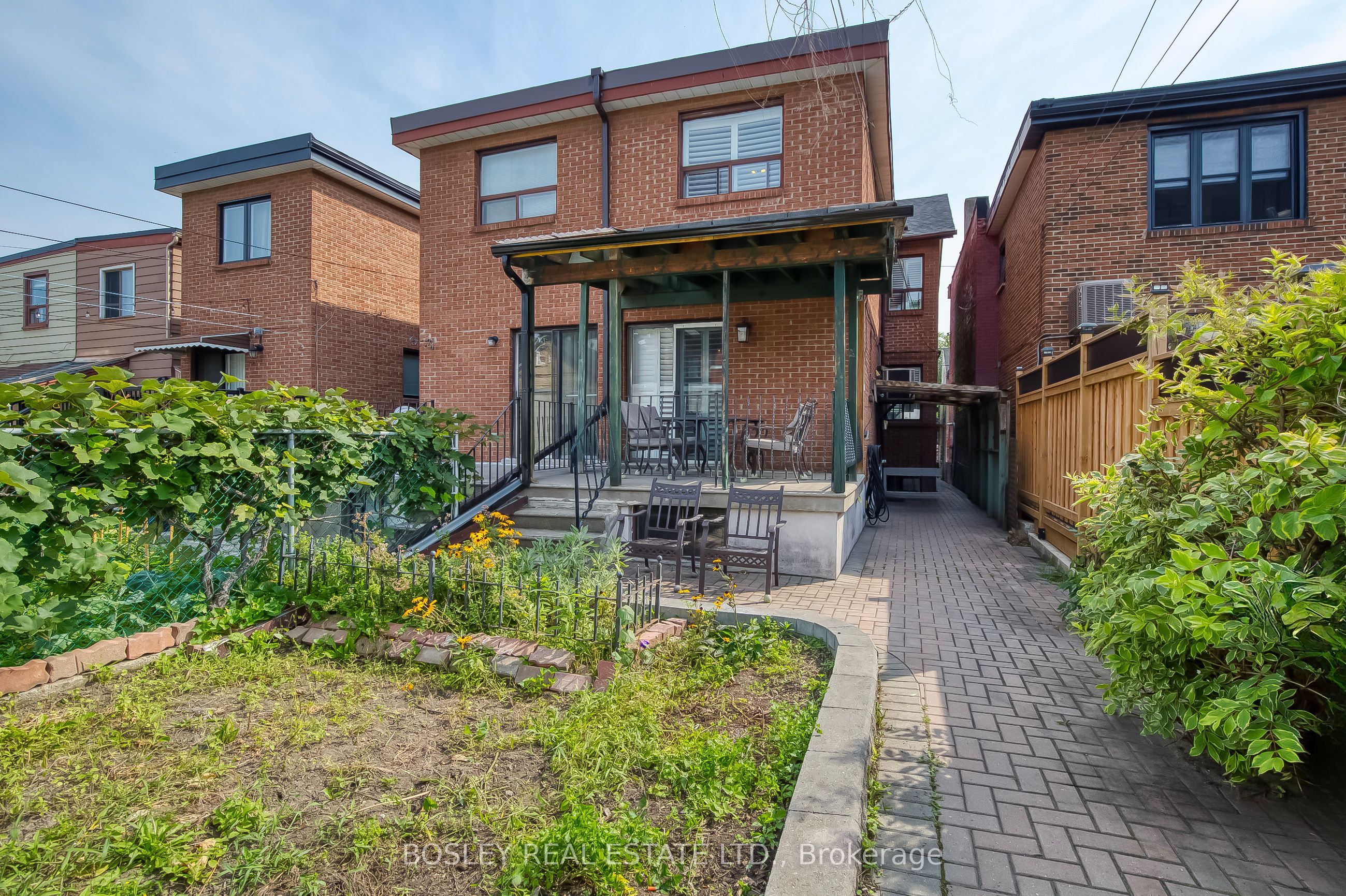 122 Lisgar Street Property Photo 33