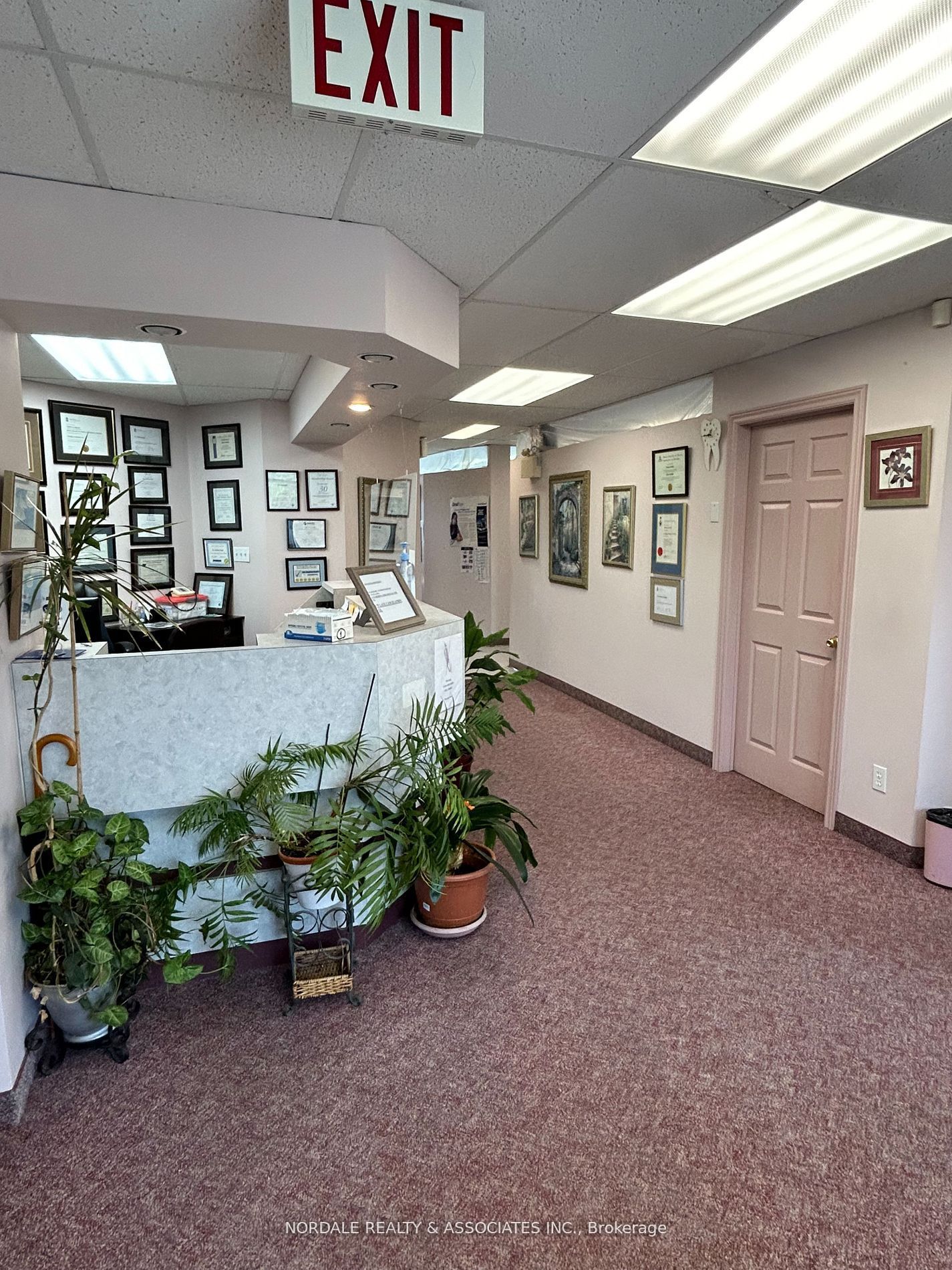 77 Finch Avenue W Property Photo 1