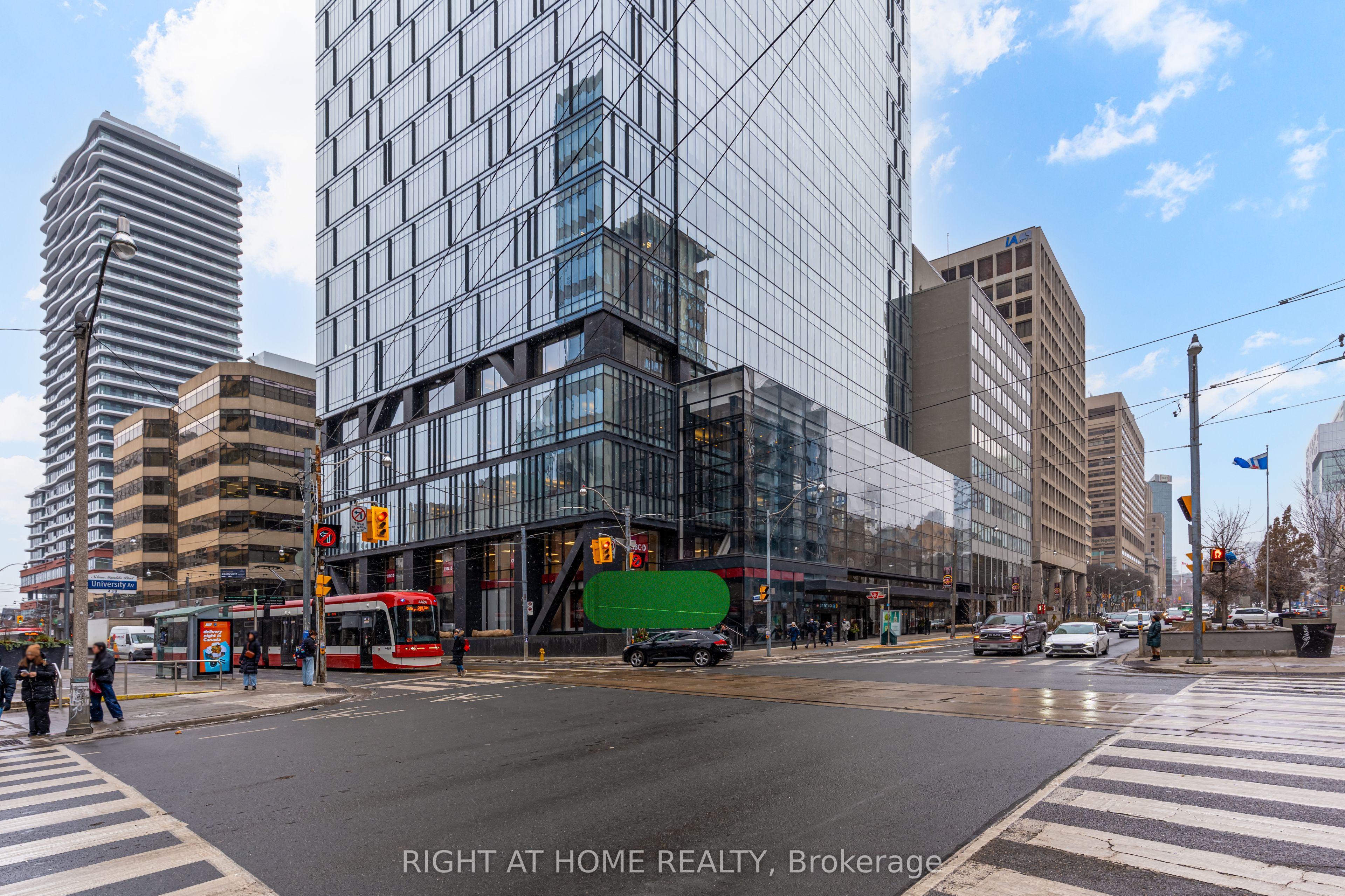 488 UNIVERSITY Avenue 4702
