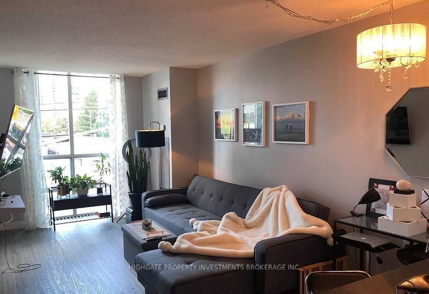22 Olive Avenue 201 Property Photo 1