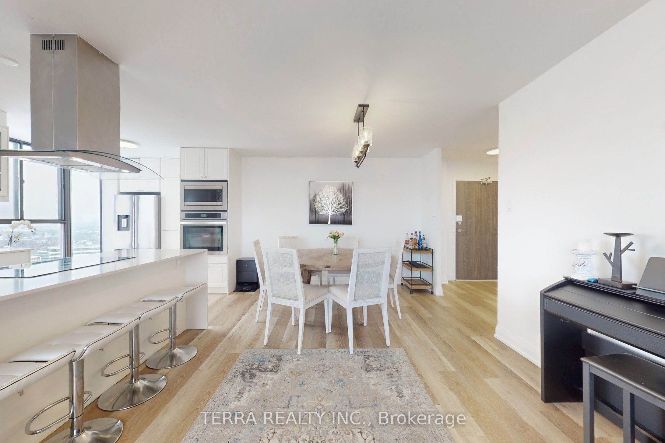80 Antibes Drive 2502 Property Photo 14