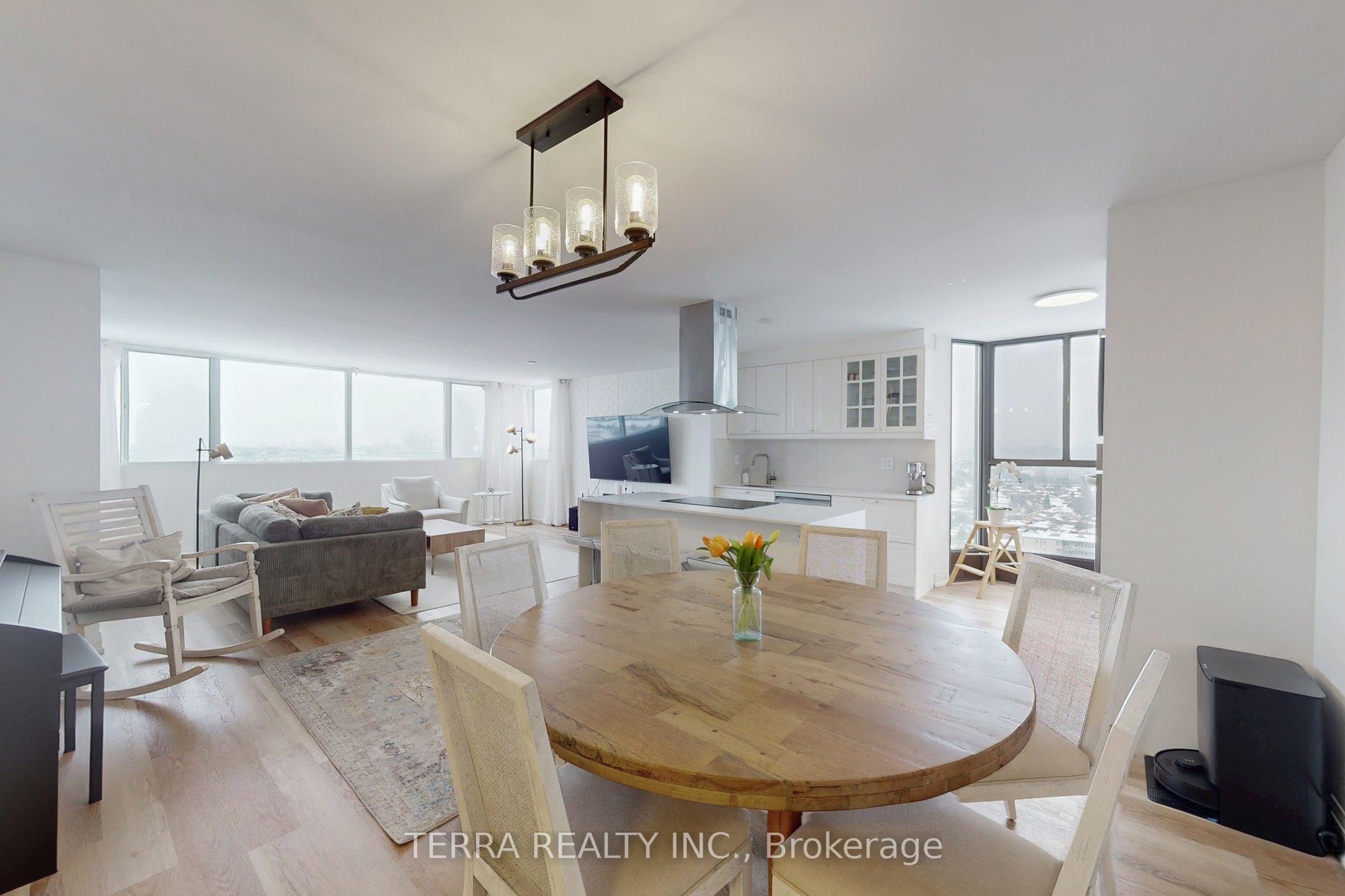 80 Antibes Drive 2502 Property Photo 16