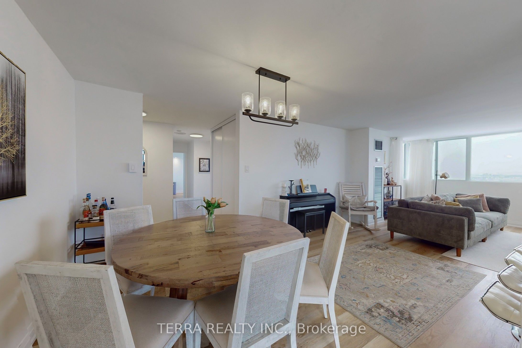 80 Antibes Drive 2502 Property Photo 18