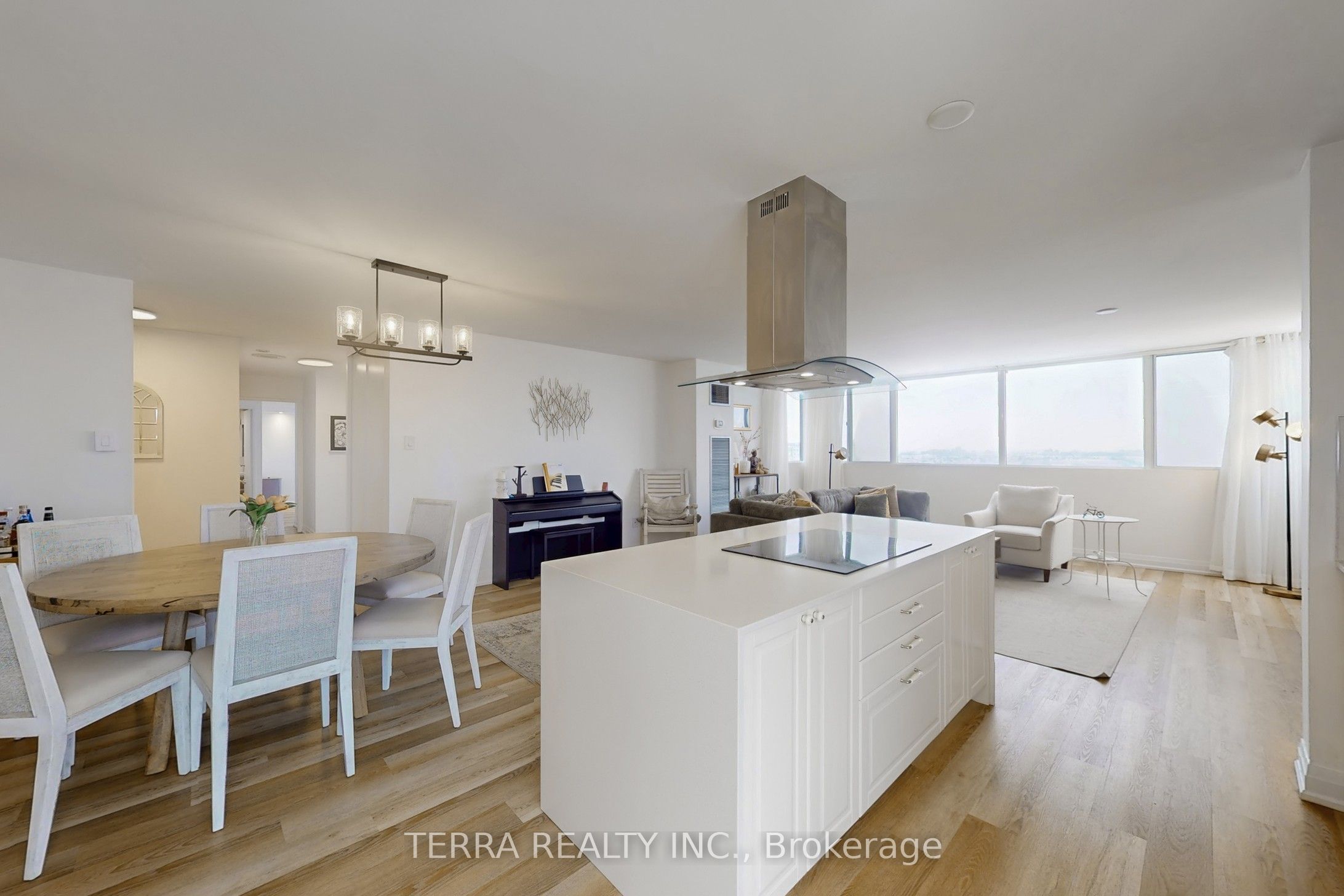 80 Antibes Drive 2502 Property Photo 24