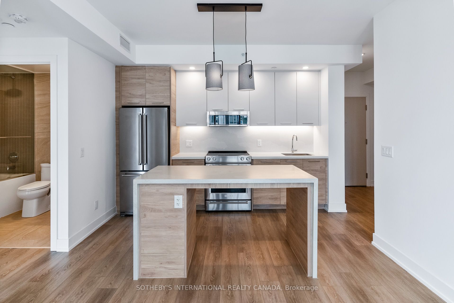 200 Redpath Avenue 308 Property Photo 1