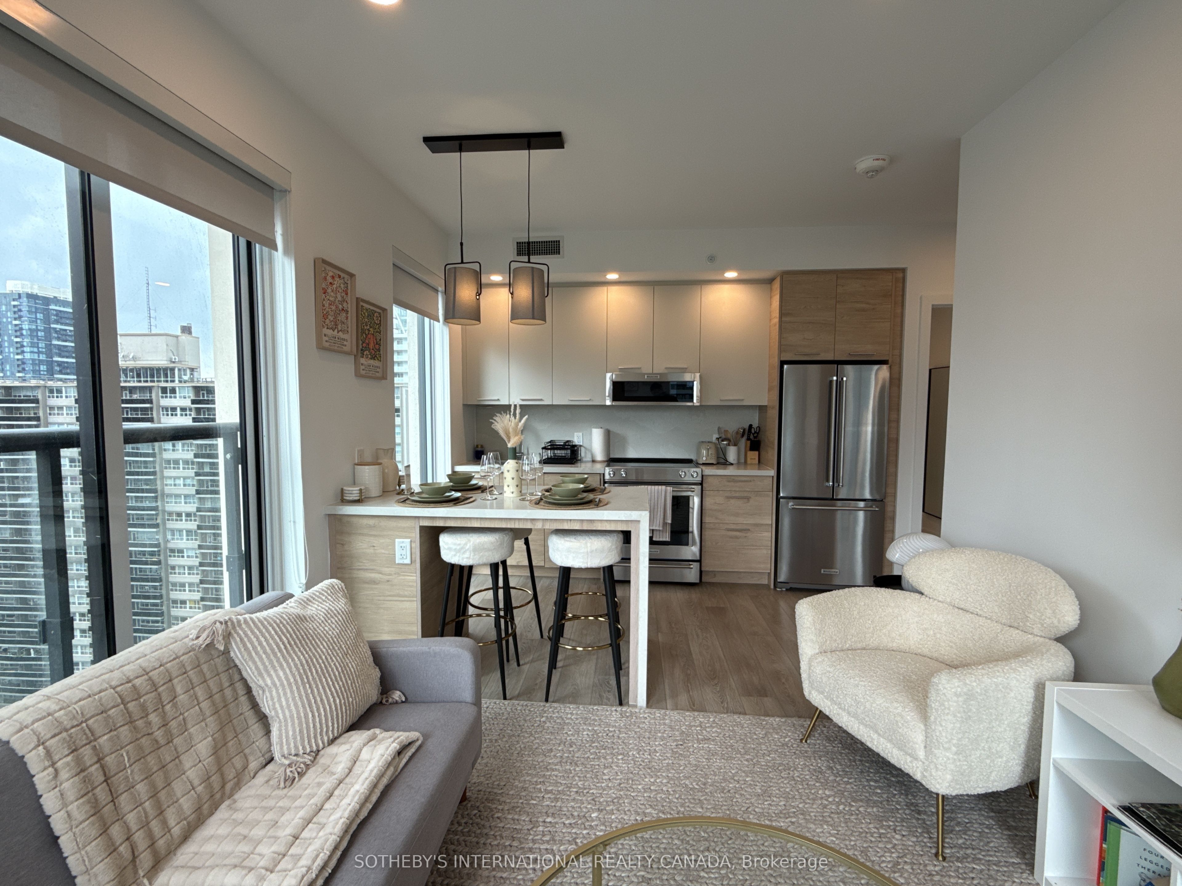 200 Redpath Avenue 804 Property Photo 1