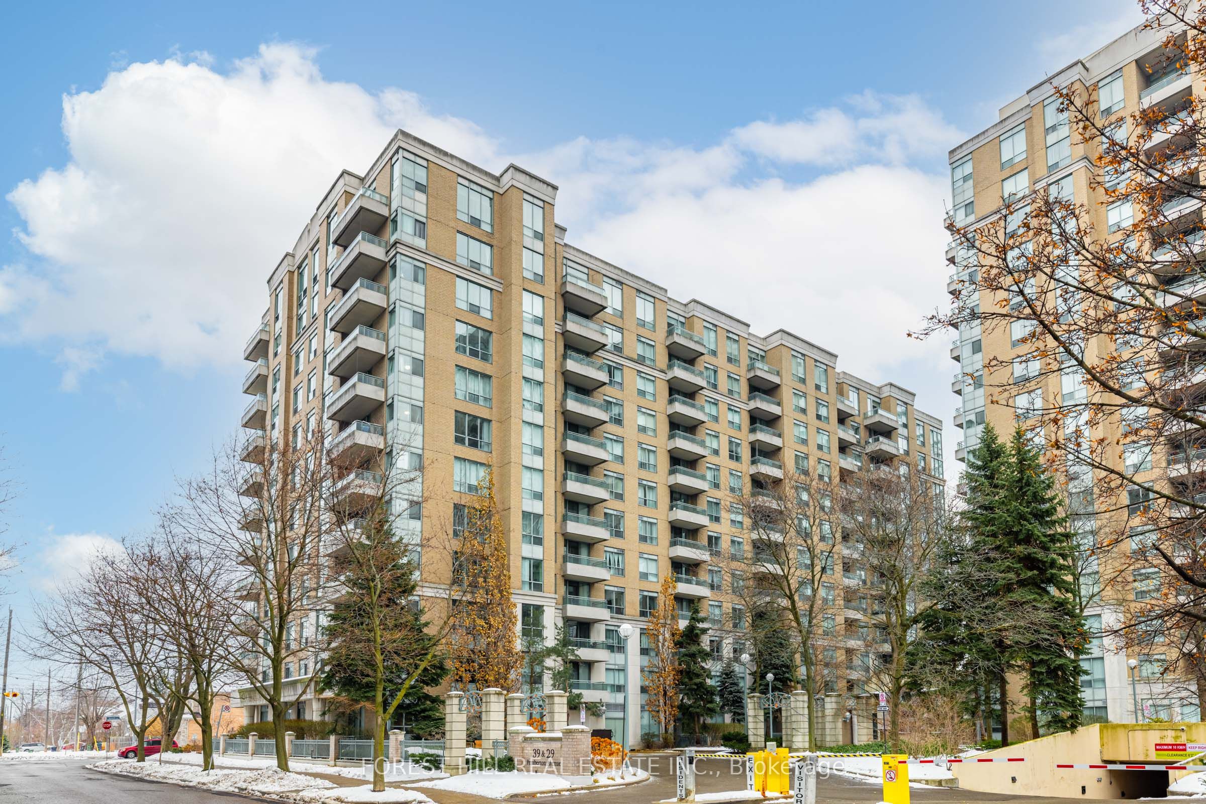 39 Pemberton Avenue 511