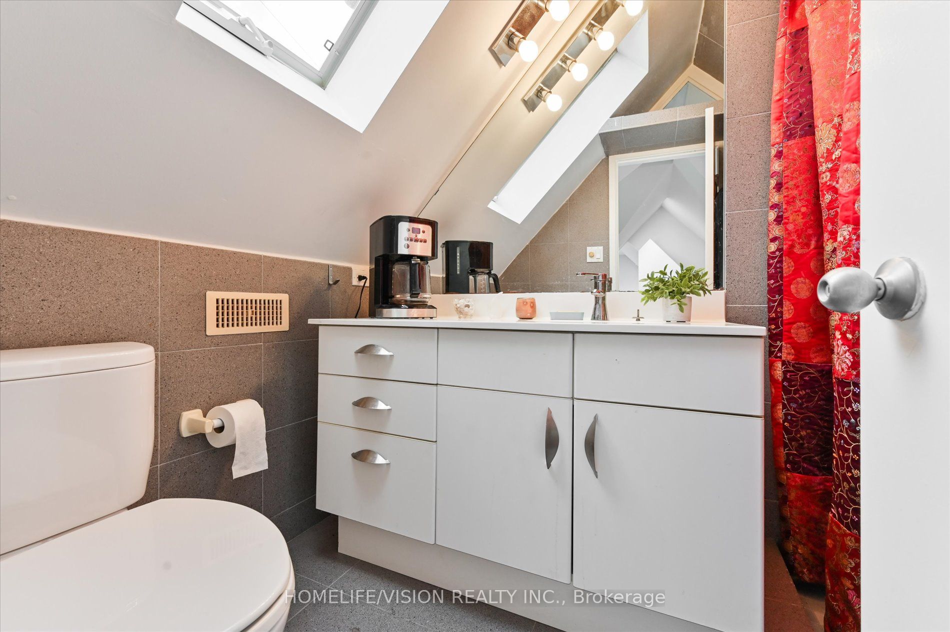 400 Summerhill Avenue Property Photo 43