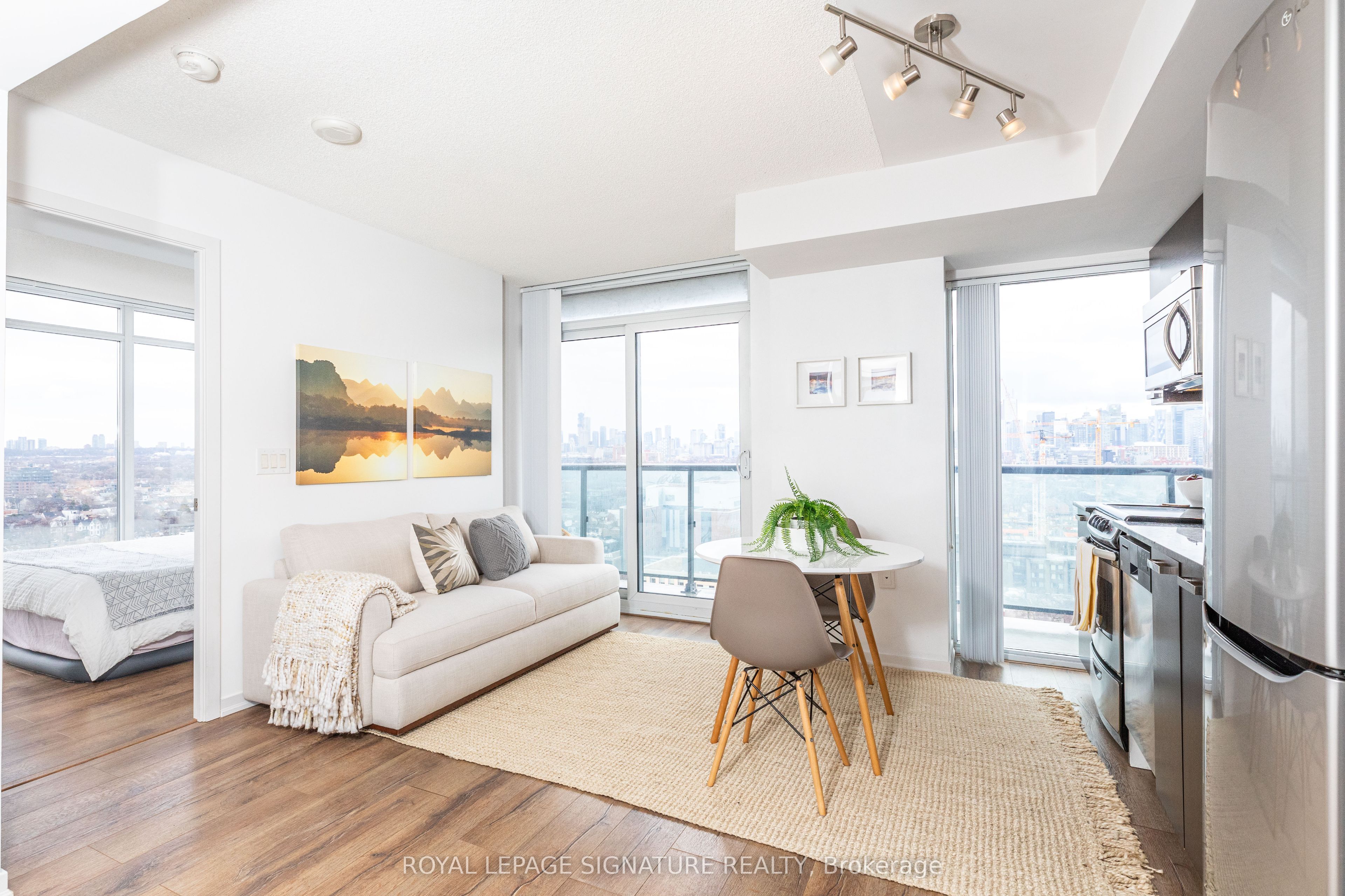 36 Lisgar Street 2121e Property Photo 1