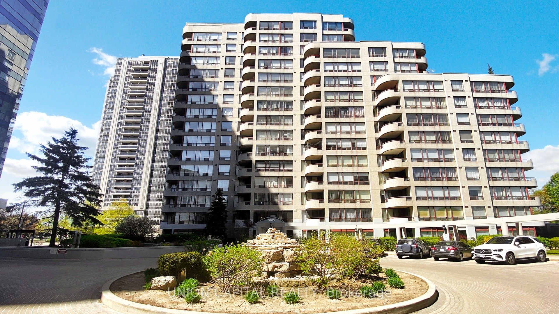 5785 Yonge Street 602