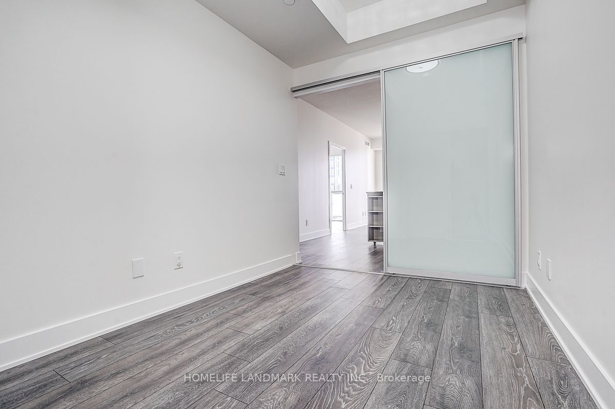188 Fairview Mall Drive 309 Property Photo 22