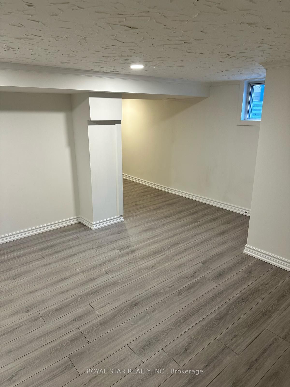 9 Roycrest Avenue Room Property Photo 25