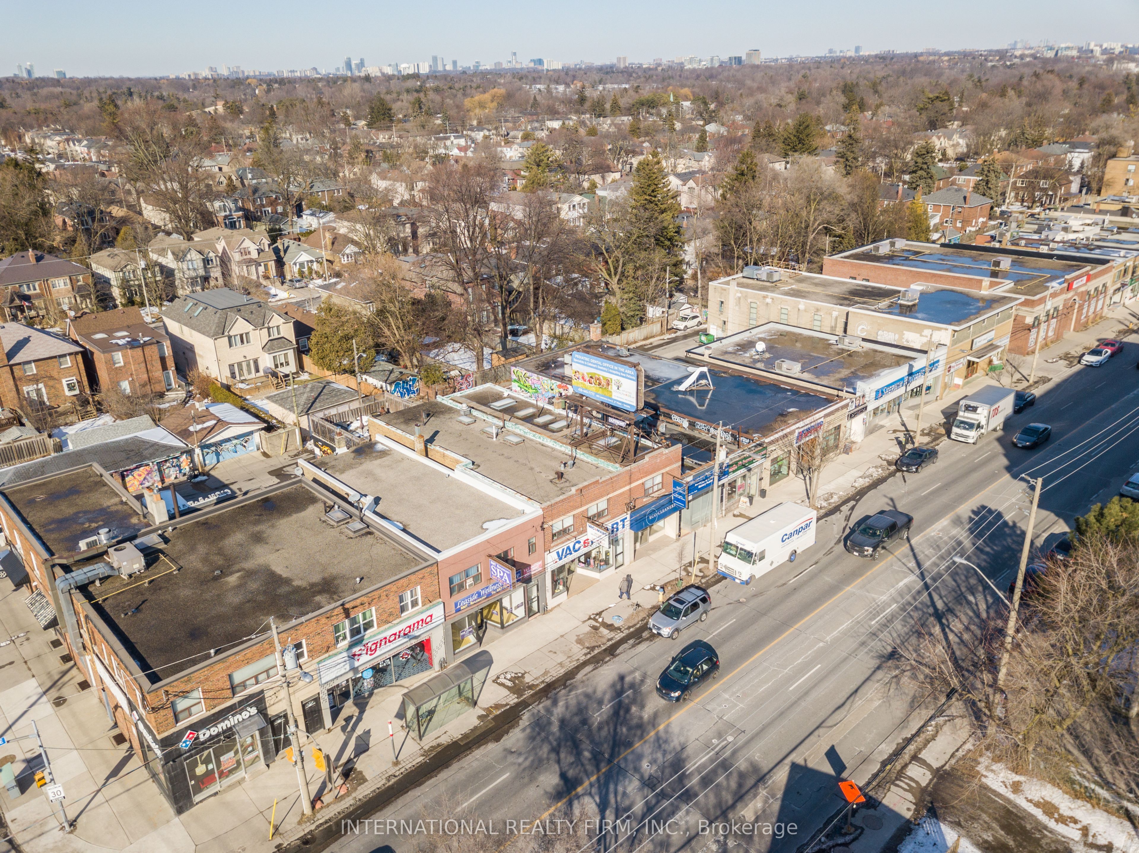796-800 Eglinton Avenue E Property Photo 2