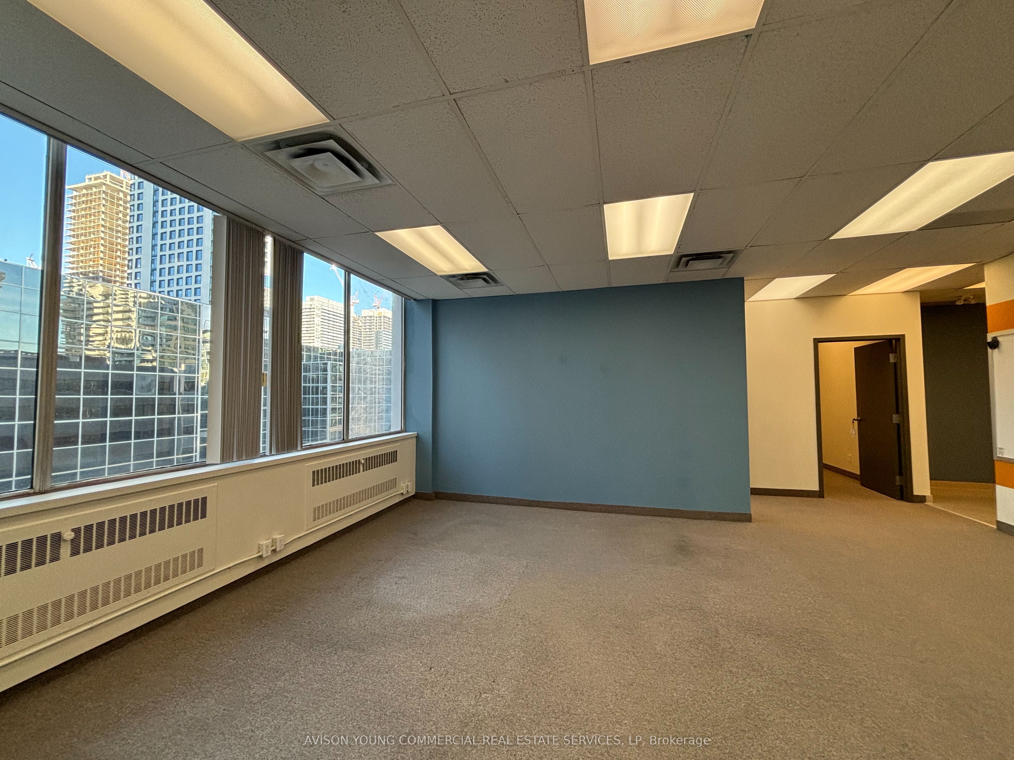 55 Eglinton Avenue E 701 Property Photo 5