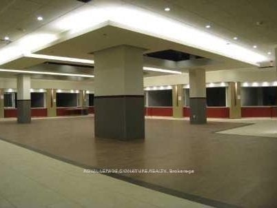 384 Yonge Street 98 Property Photo 7
