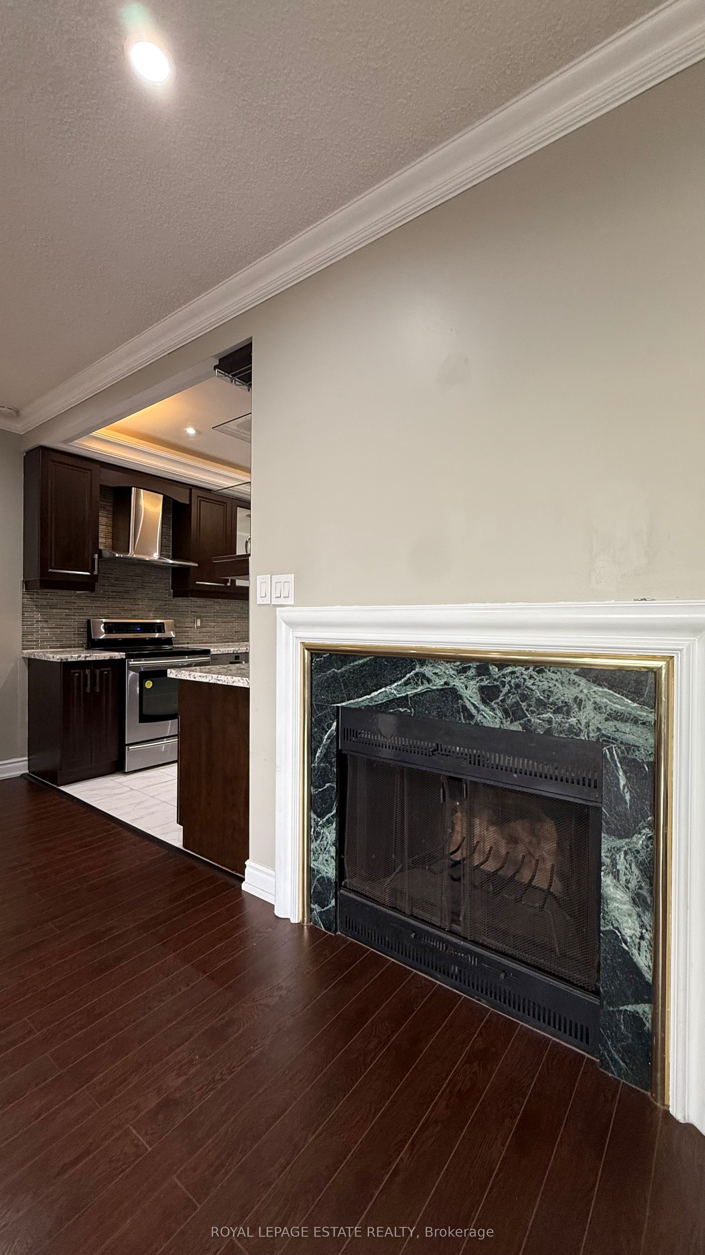 280 Simcoe Street Ph3 Property Photo 8