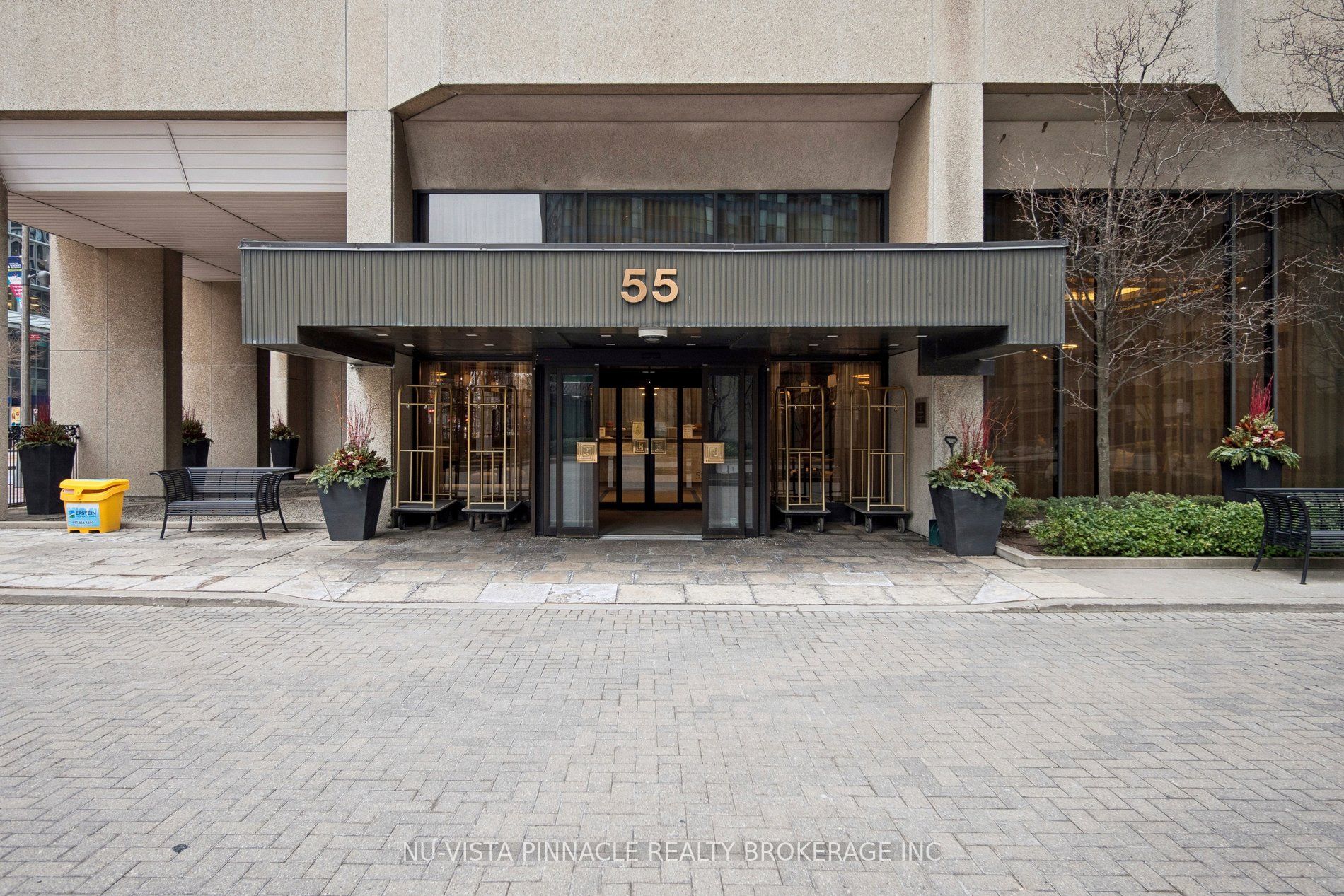 55 Harbour Square 1418 Property Photo 5