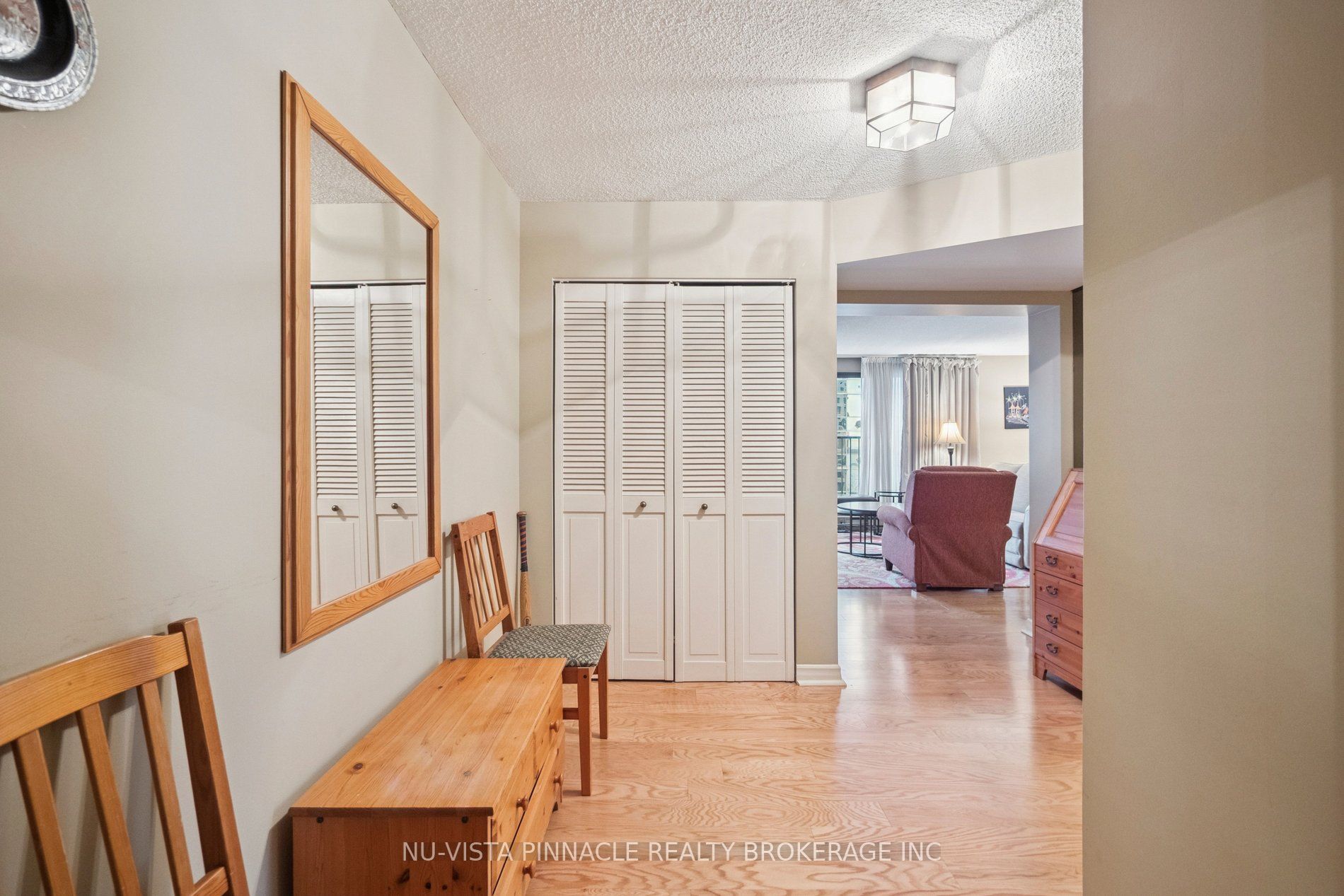 55 Harbour Square 1418 Property Photo 6