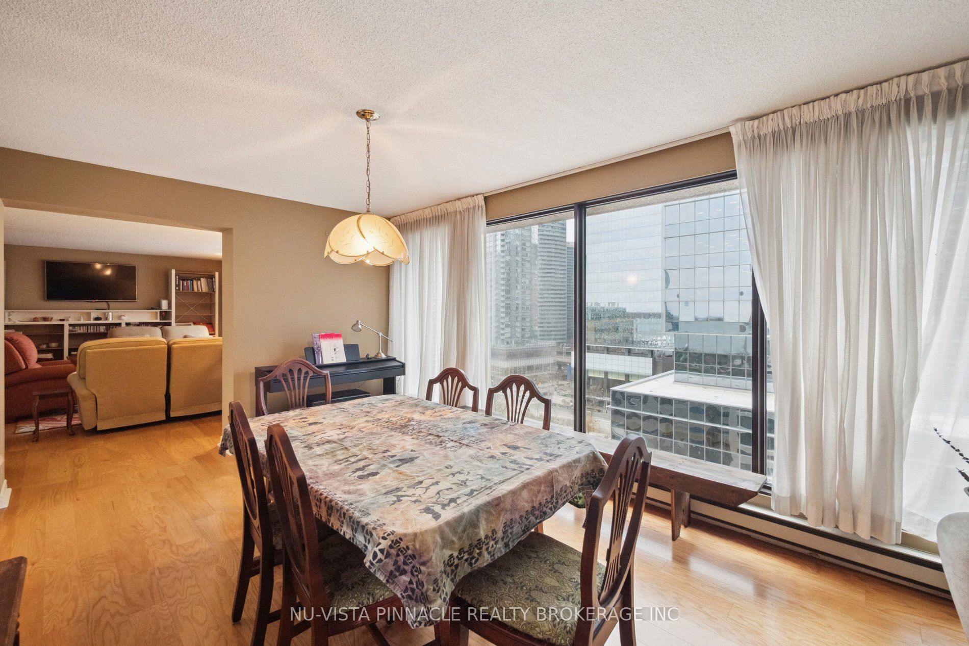 55 Harbour Square 1418 Property Photo 19
