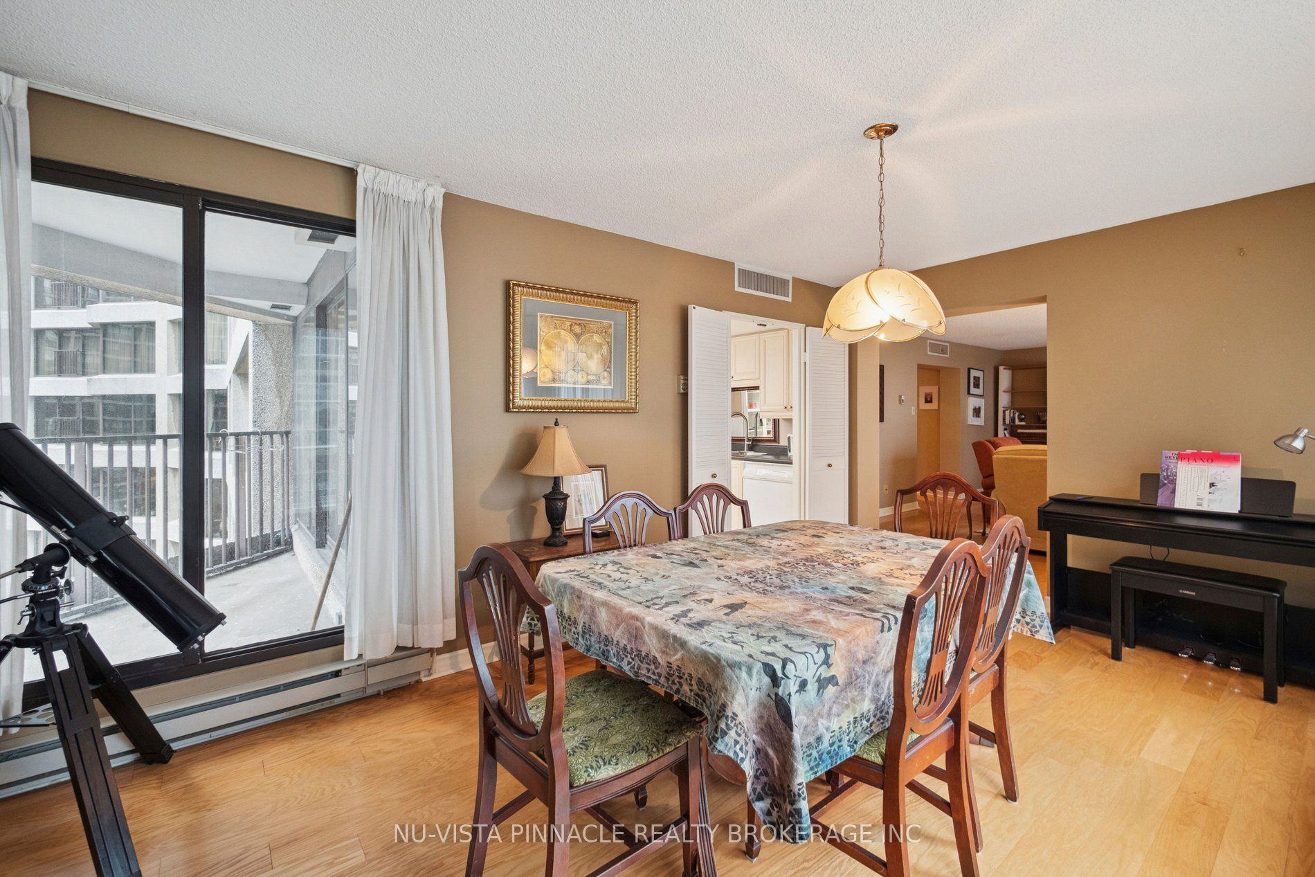 55 Harbour Square 1418 Property Photo 20