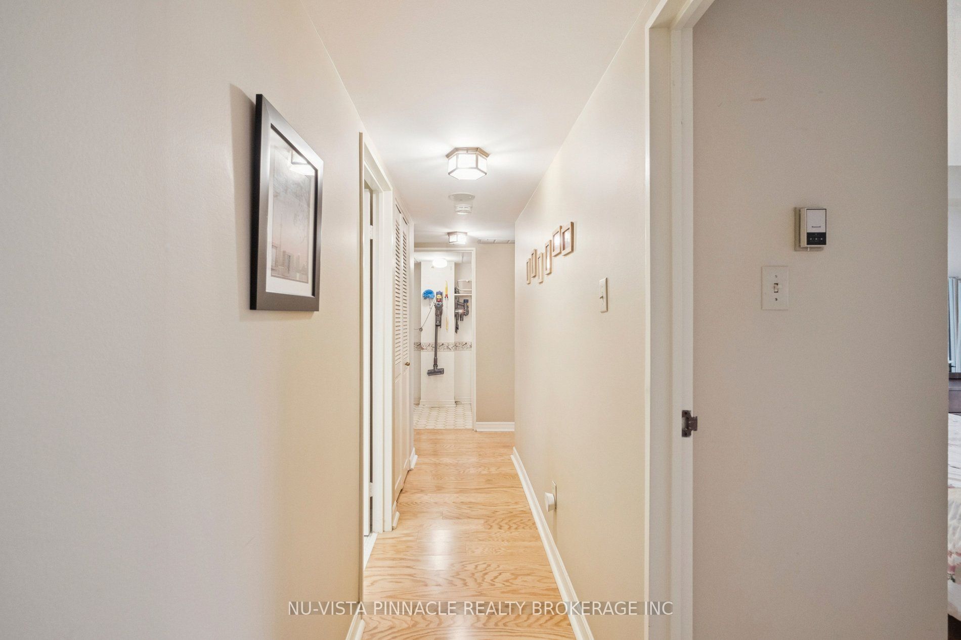 55 Harbour Square 1418 Property Photo 26