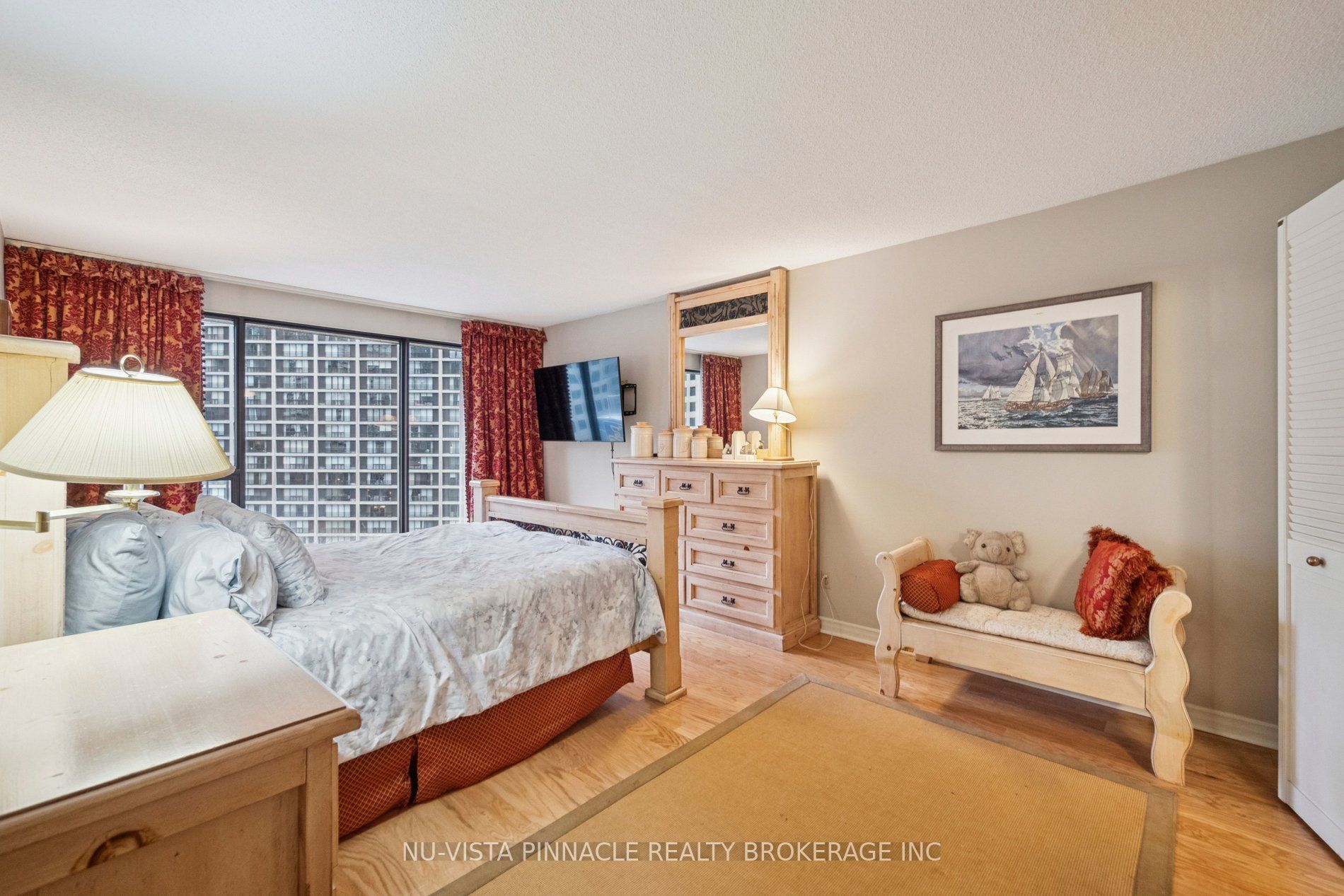 55 Harbour Square 1418 Property Photo 27