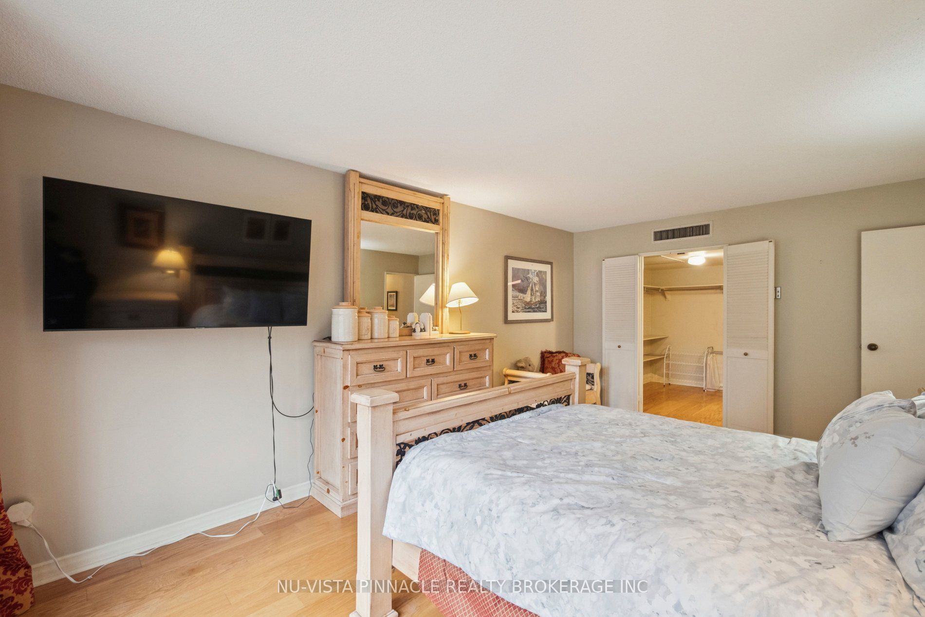 55 Harbour Square 1418 Property Photo 30