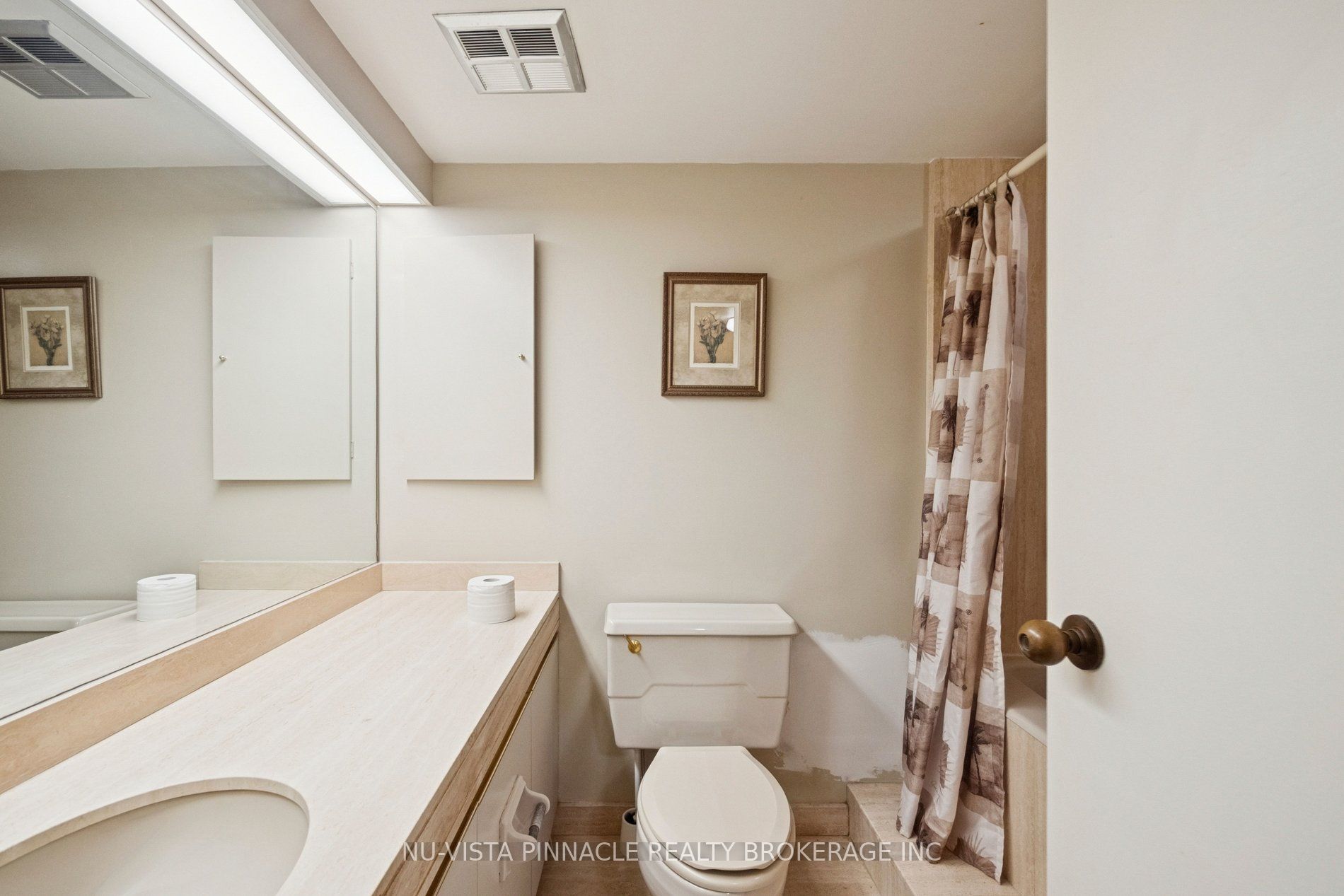 55 Harbour Square 1418 Property Photo 33
