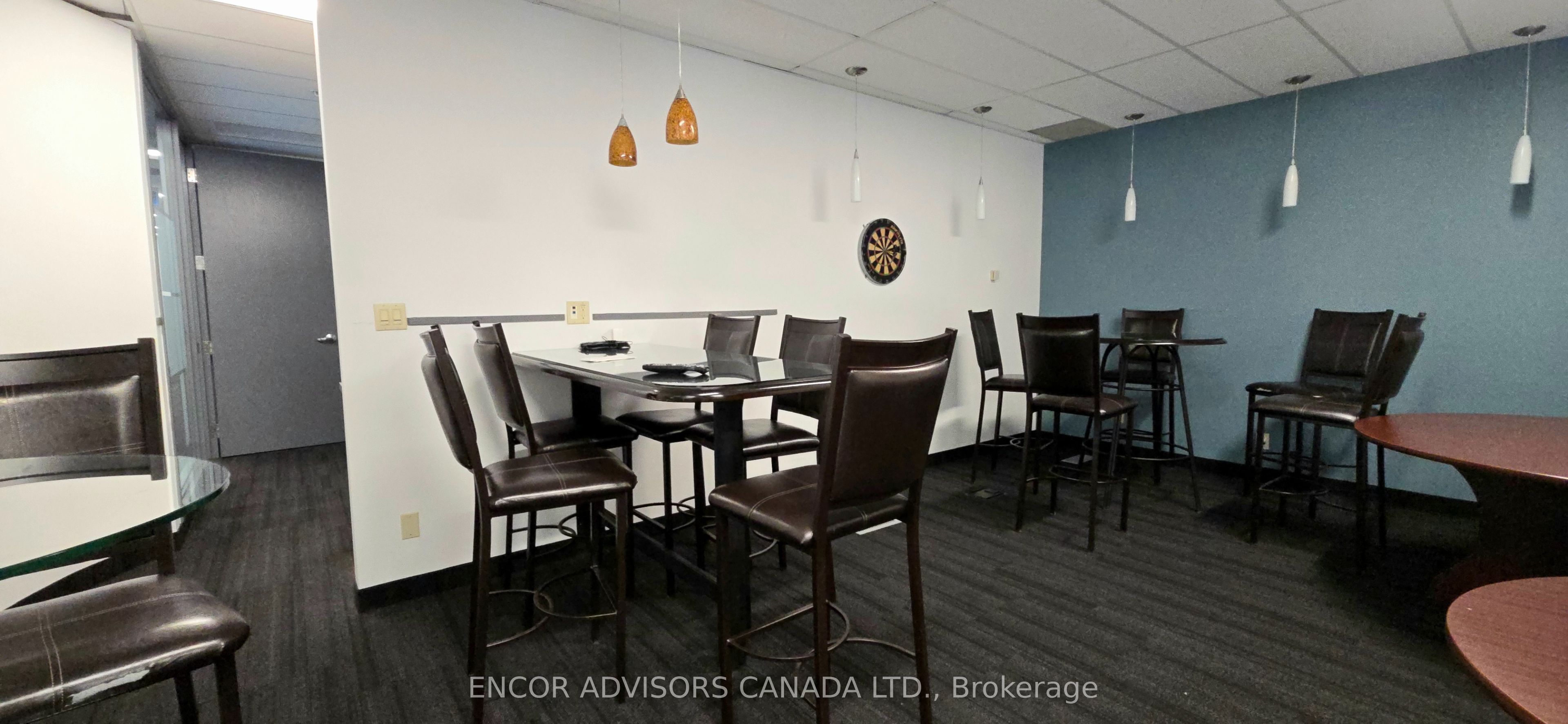 36 York Mills Road Property Photo 6
