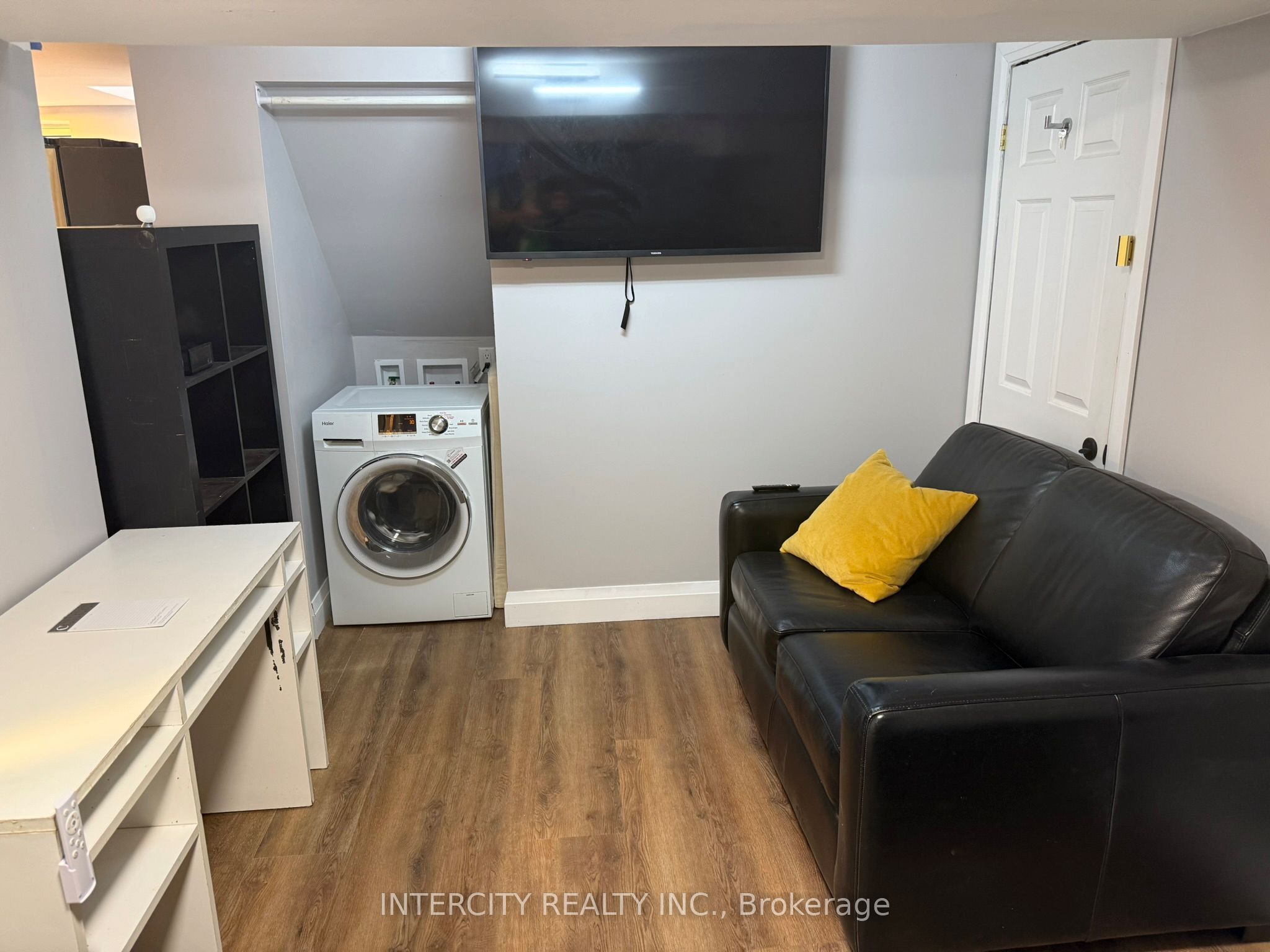 222 Combe Avenue 1 Property Photo 10