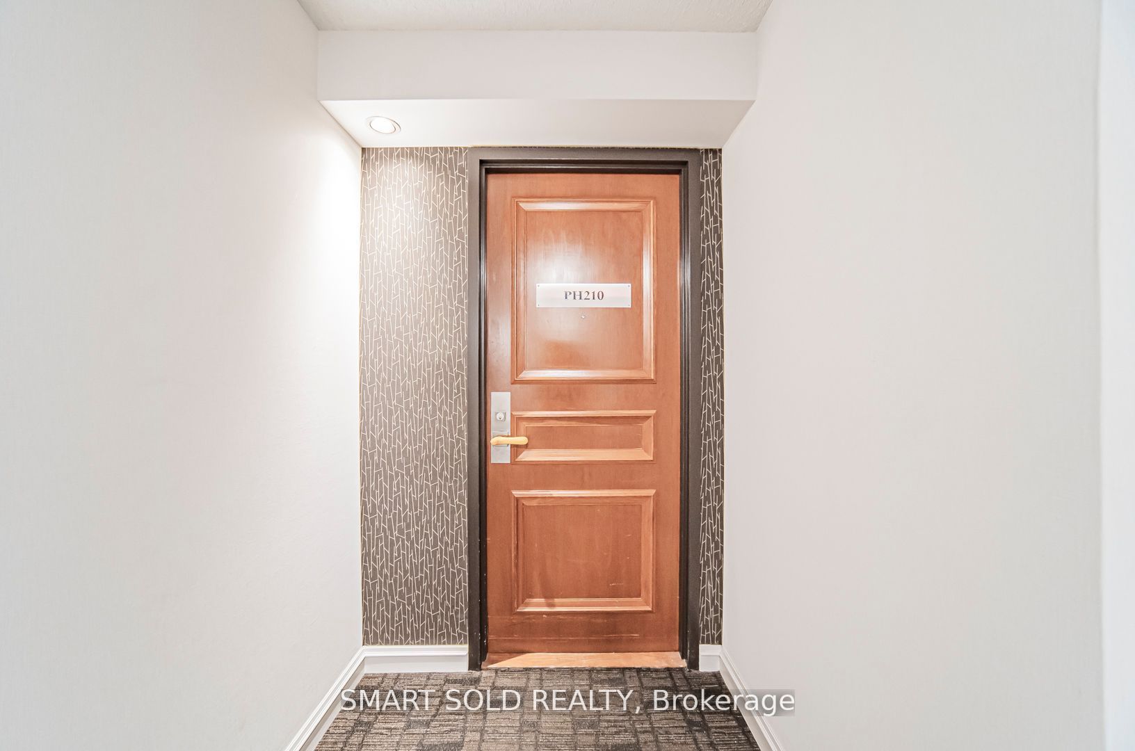 256 Doris Avenue Ph210 Property Photo 2