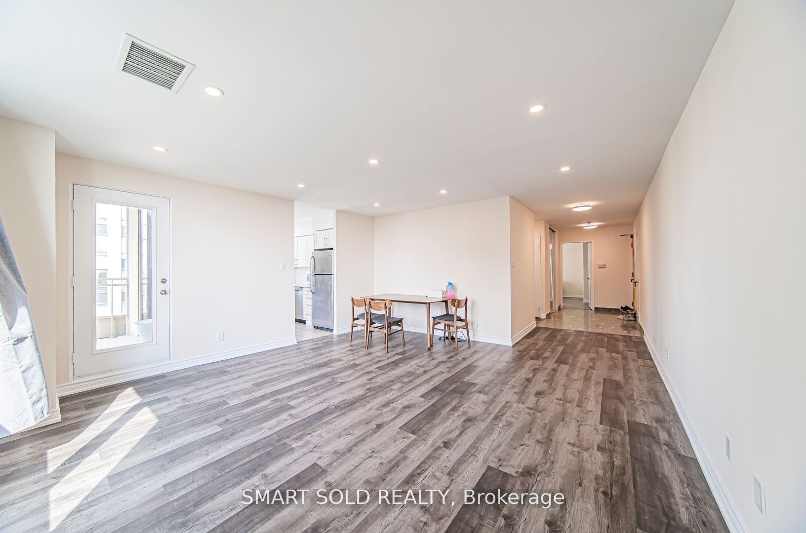 256 Doris Avenue Ph210 Property Photo 3
