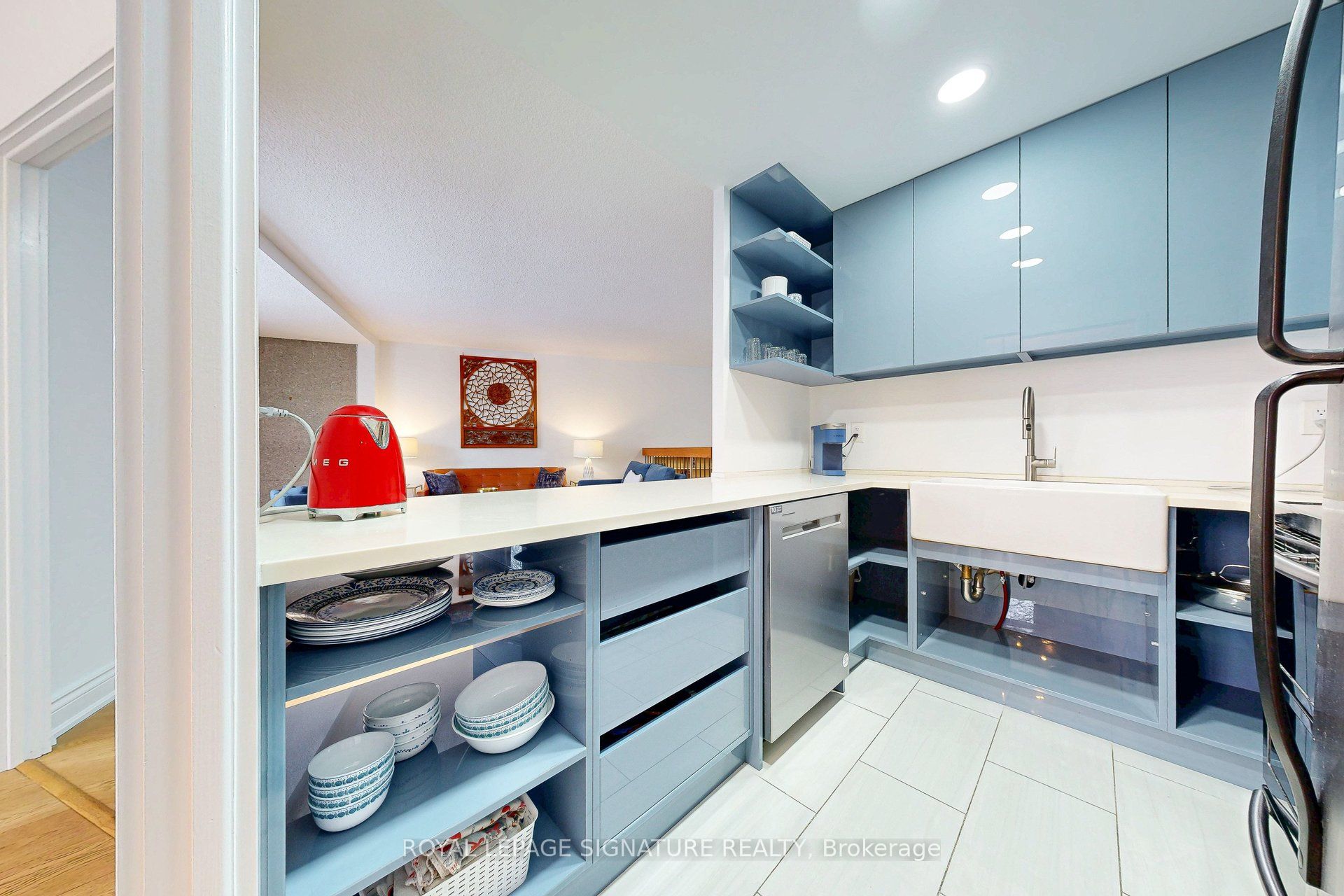 33 Harbour Square 410/204 Property Photo 12