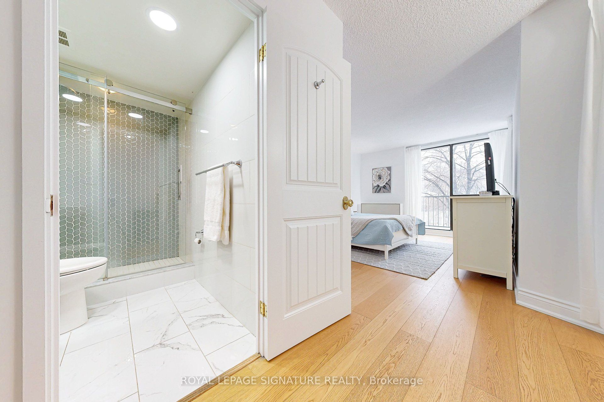 33 Harbour Square 410/204 Property Photo 21