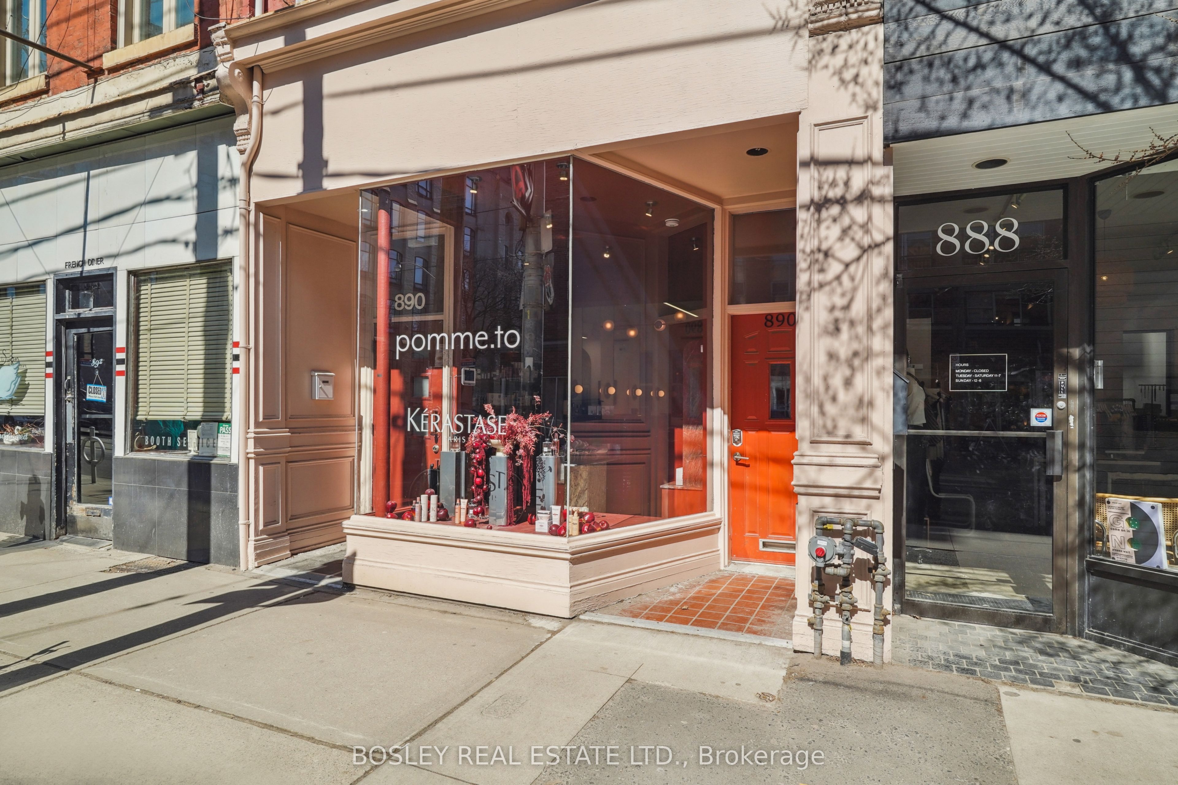 890 Queen Street W Property Photo 6