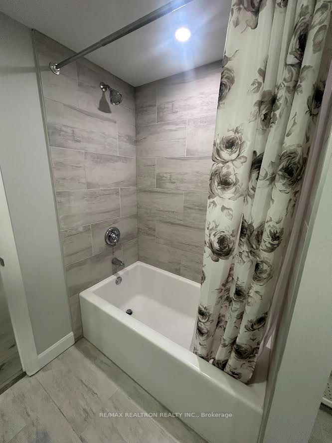 485 Oriole Parkway Main Property Photo 19