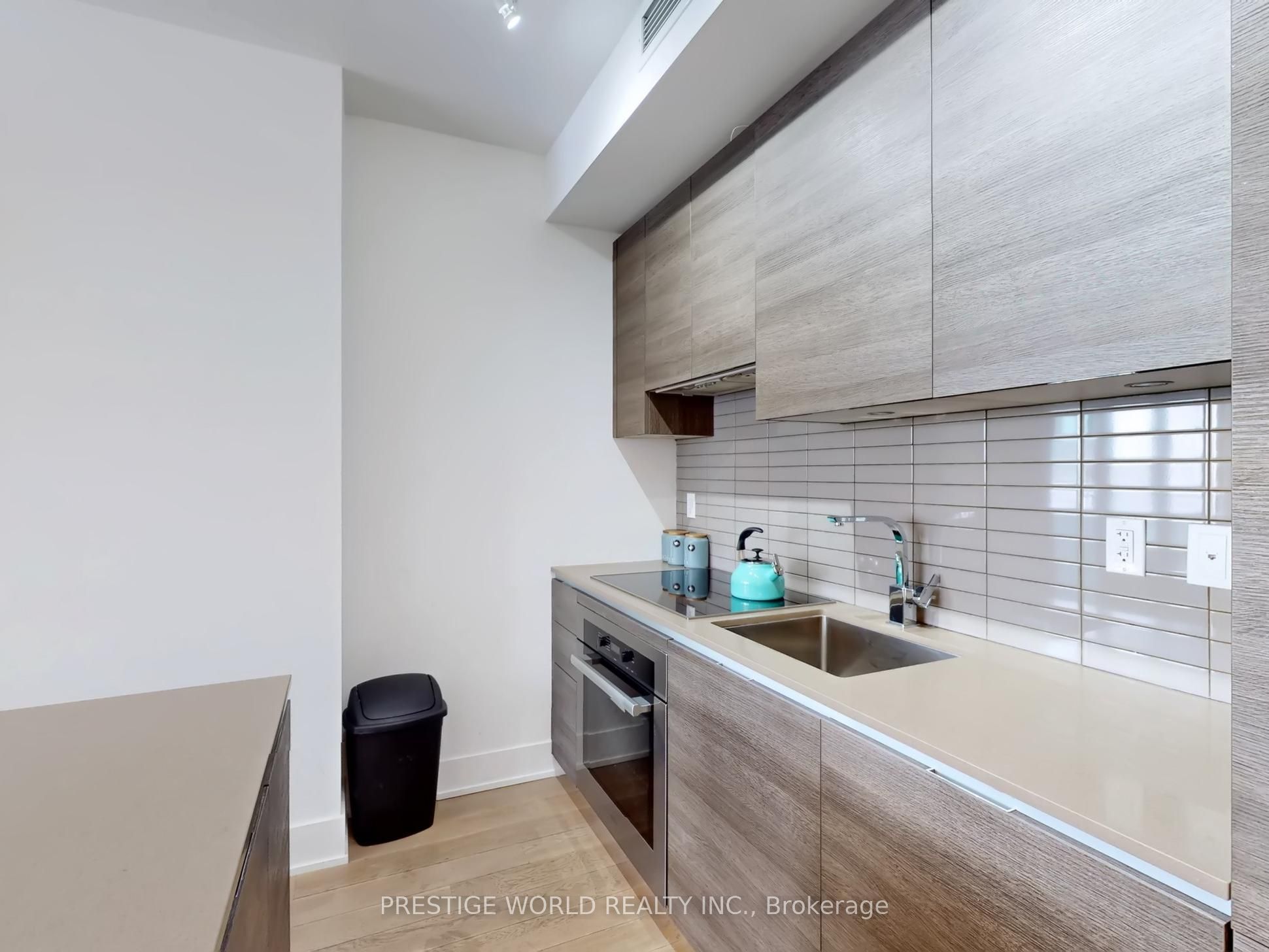 200 Bloor Street West Street W 1401 Property Photo 17