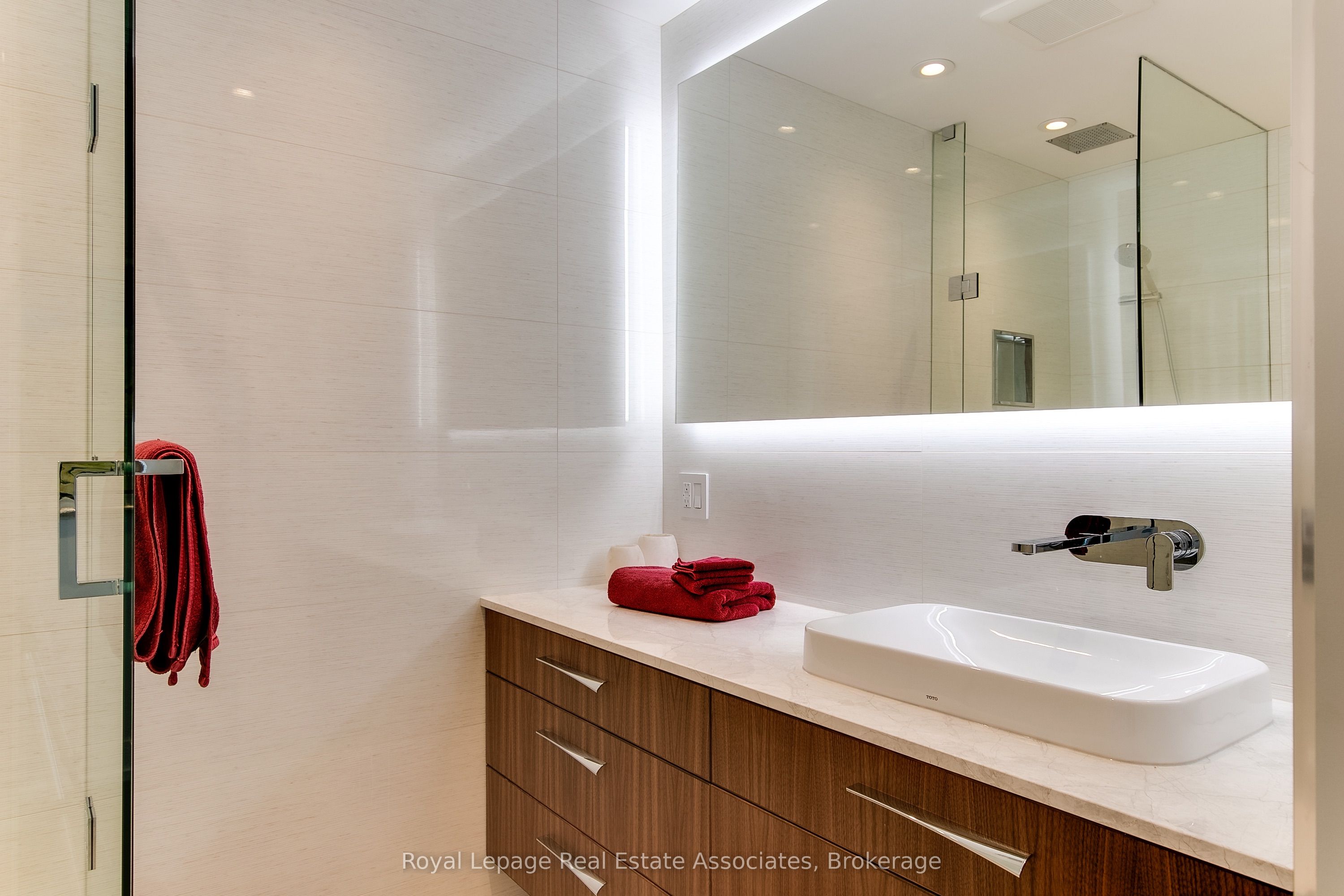 90 Stadium Road 1002 Property Photo 44