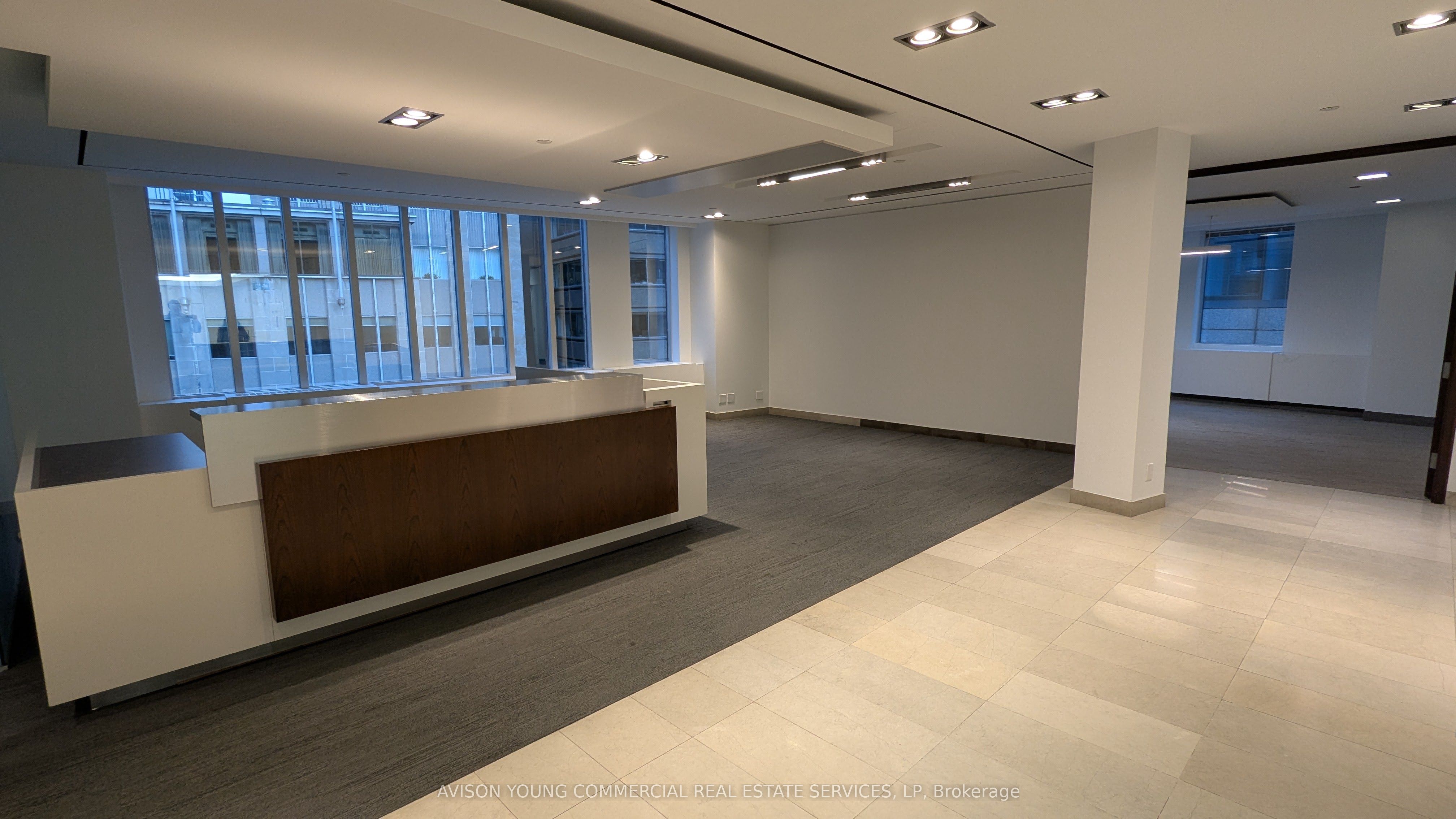 170 University Avenue 1100 Property Photo 4