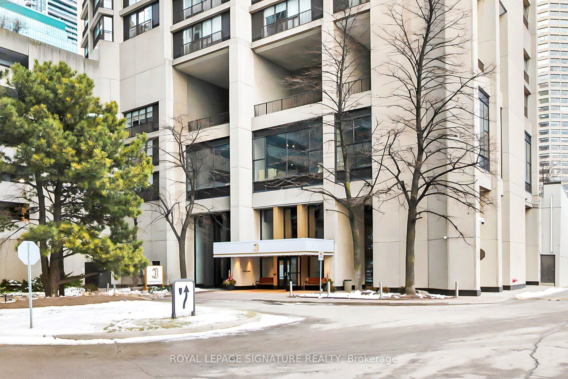 33 Harbour Square 410/204 Property Photo 1