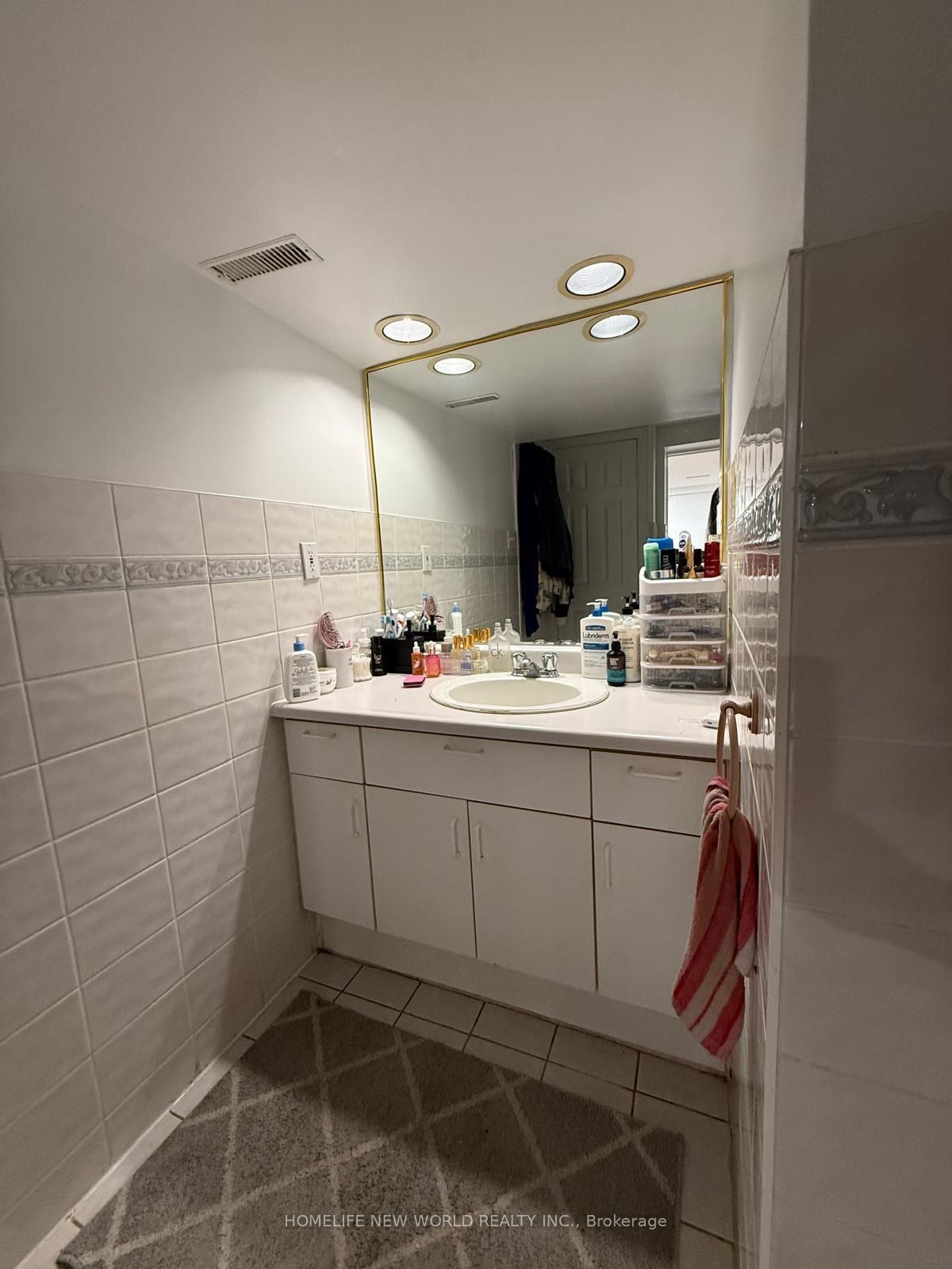 20 Castlebury Crescent N Basement Property Photo 12