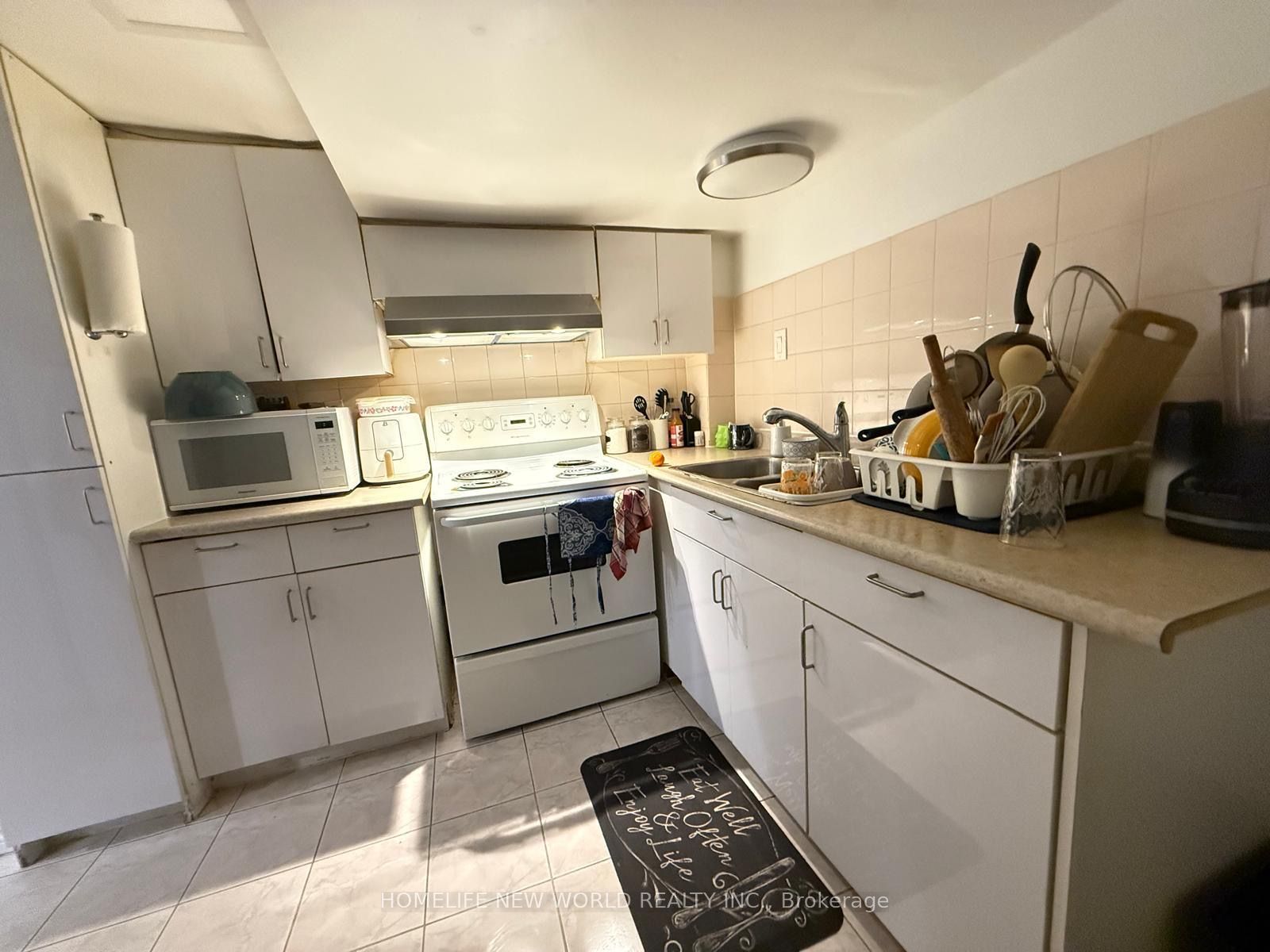 20 Castlebury Crescent N Basement Property Photo 23