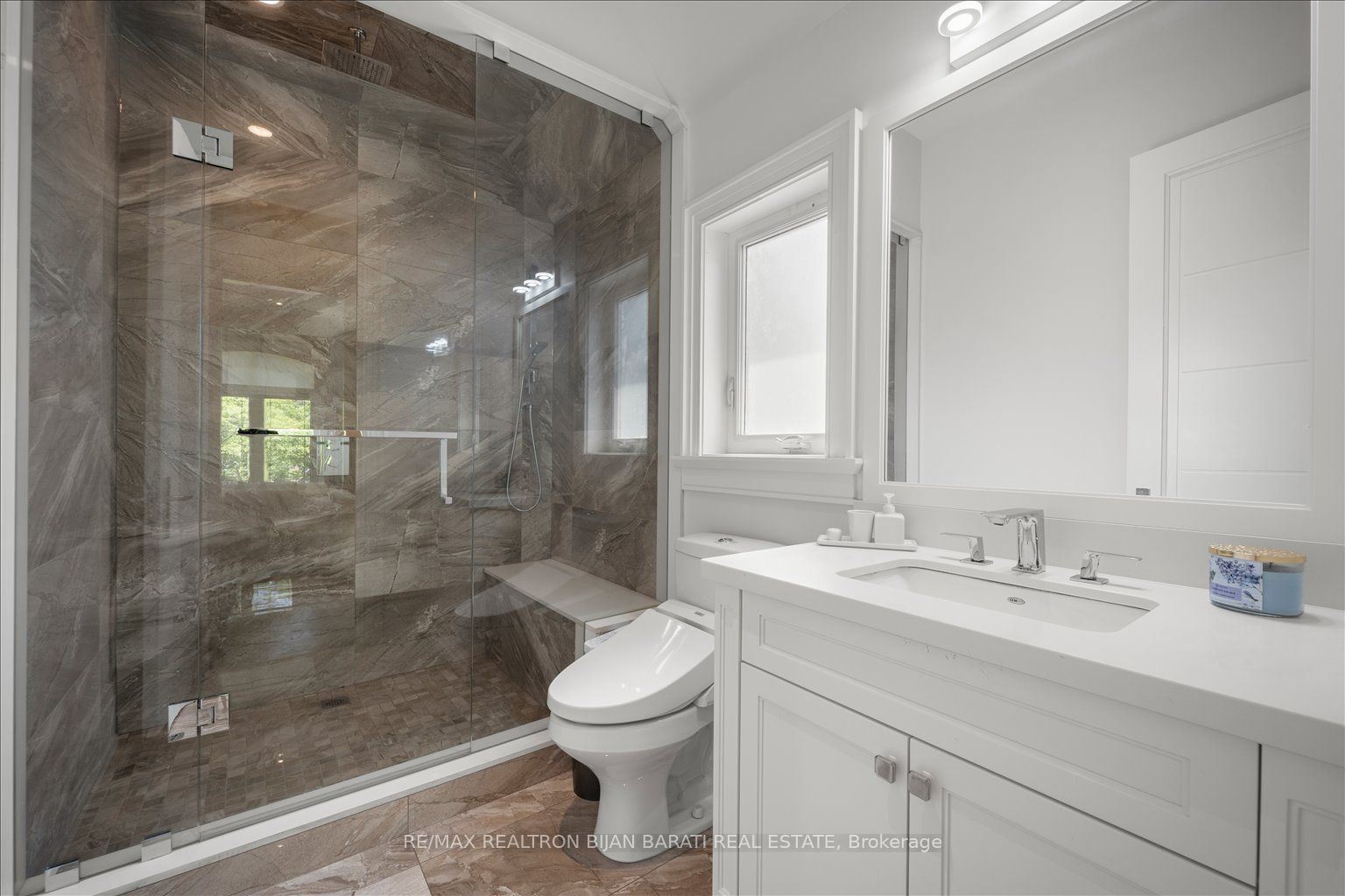 185 Maxome Avenue Property Photo 38