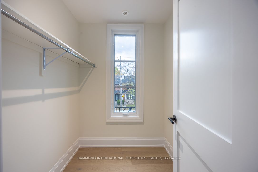 372 Briar Hill Avenue Property Photo 37