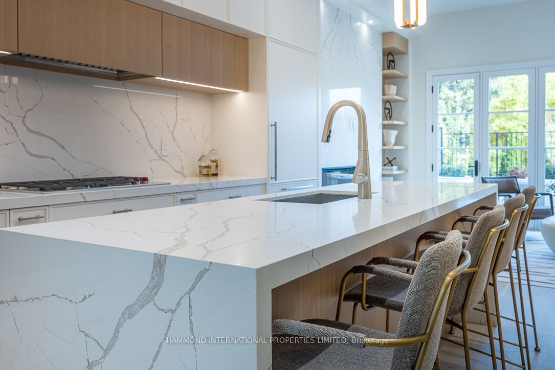 1177 Avenue Road Property Photo 18
