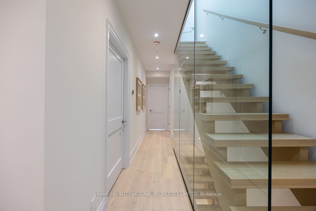 1177 Avenue Road Property Photo 31